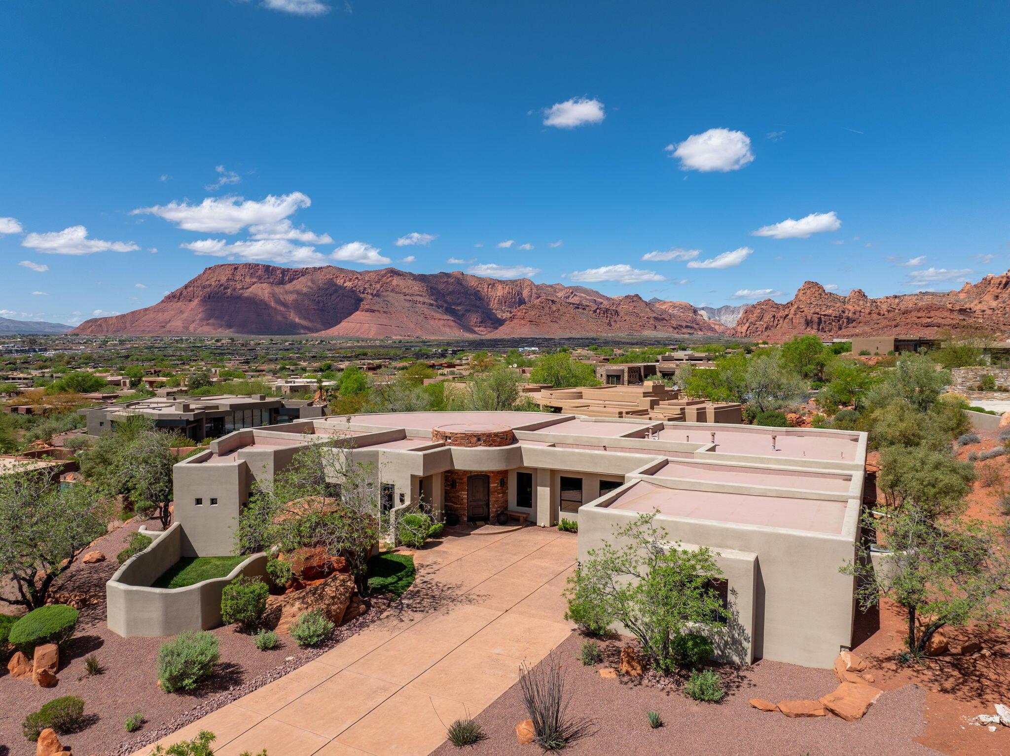 St George, Utah, 84770, United States, 4 Bedrooms Bedrooms, ,5 BathroomsBathrooms,Residential,For Sale,1976696