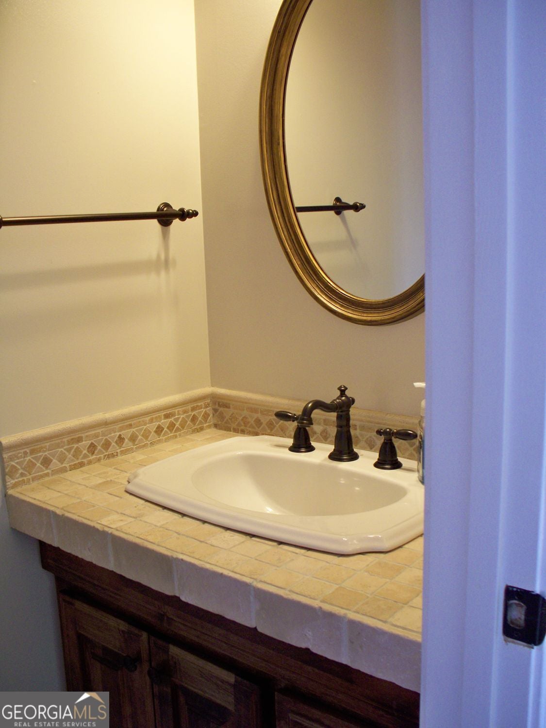 Johns Creek, Georgia, 30022, United States, 5 Bedrooms Bedrooms, ,4 BathroomsBathrooms,Residential,For Sale,1985826