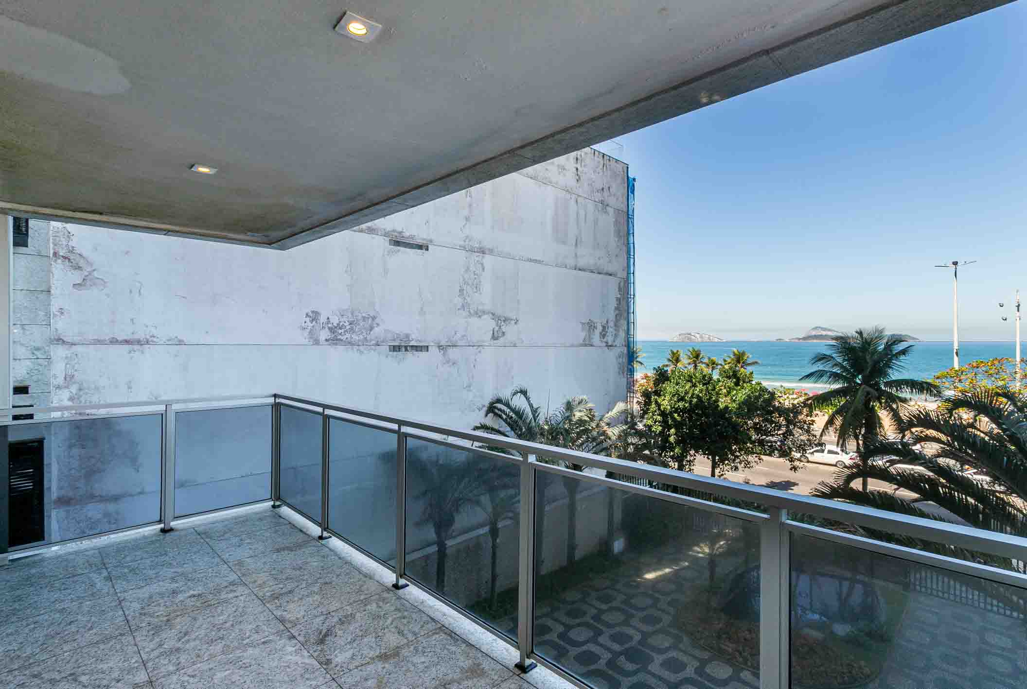  Apartment with Direct Ocean Views on Vieira Souto, Posto 10 - 物件實景