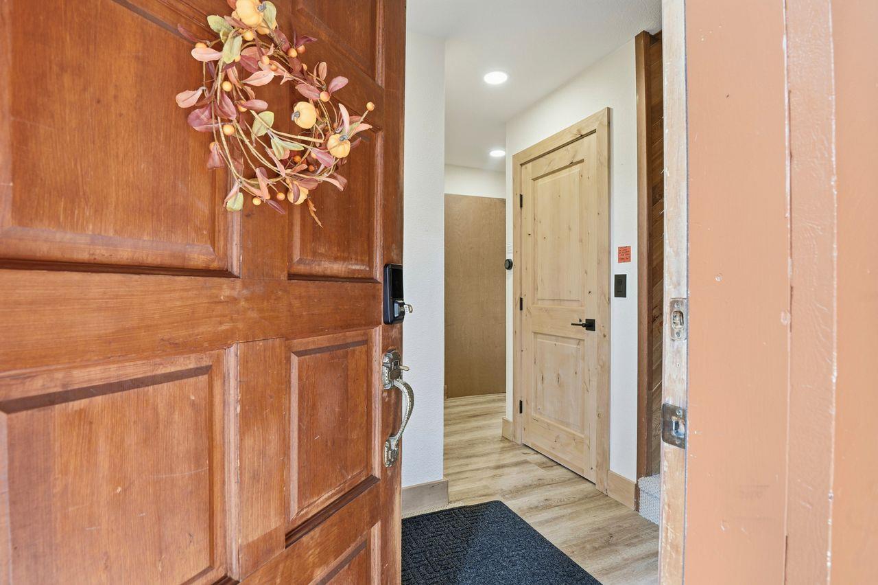 Soda Springs, California, 95728, United States, 3 Bedrooms Bedrooms, ,2 BathroomsBathrooms,Residential,For Sale,1998980