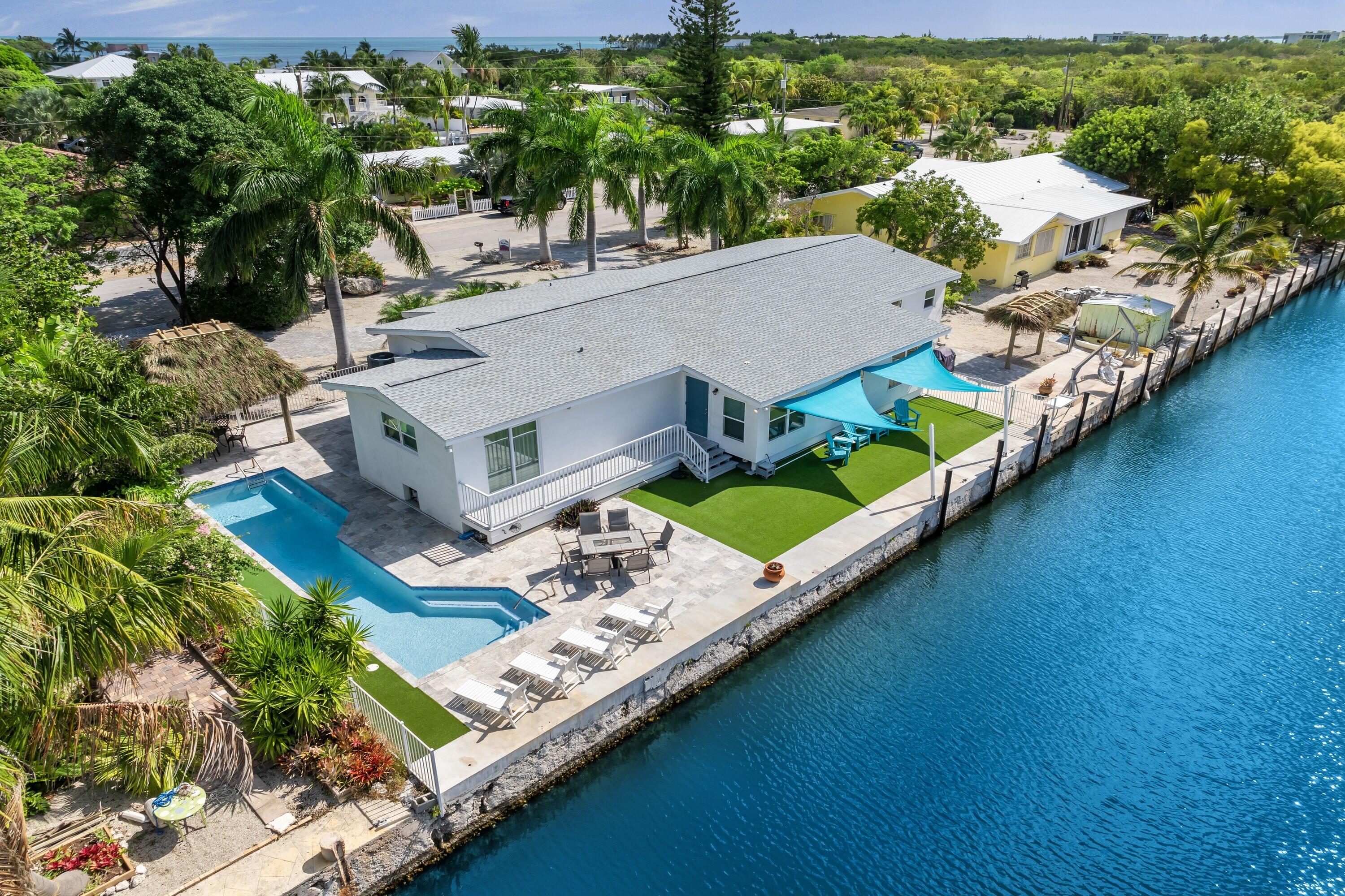 MARATHON, Florida, 33050, United States, 5 Bedrooms Bedrooms, ,4 BathroomsBathrooms,Residential,For Sale,1837177