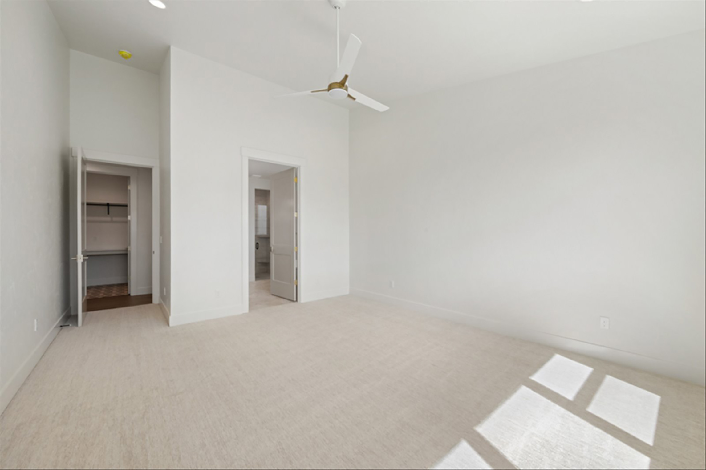  The Camas 3Bedroom plus Den - 物件實景