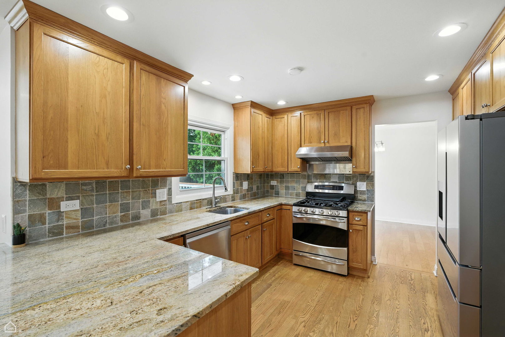 Buffalo Grove, Illinois, 60089, United States, 4 Bedrooms Bedrooms, ,3 BathroomsBathrooms,Residential,For Sale,1911732