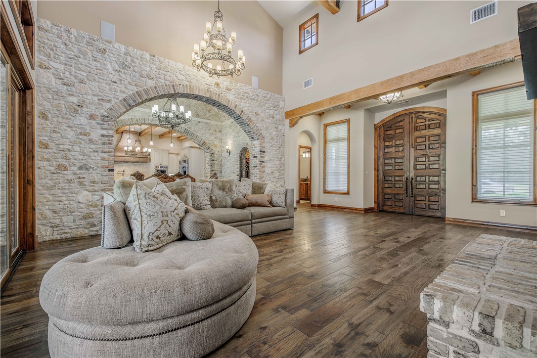 Bryan, Texas, 77802, United States, 4 Bedrooms Bedrooms, ,6 BathroomsBathrooms,Residential,For Sale,2015305