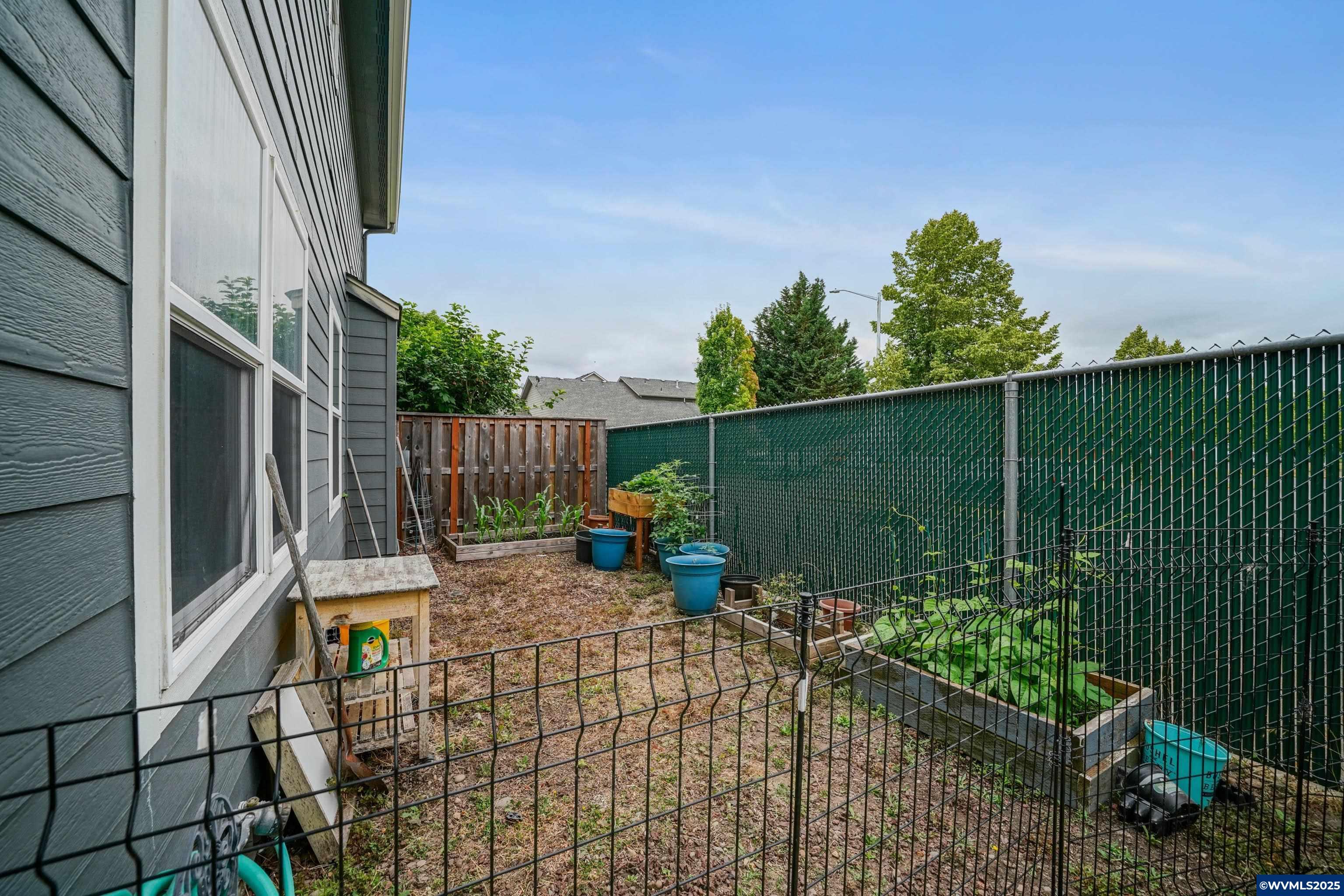 Keizer, Oregon, 97303, United States, 3 Bedrooms Bedrooms, ,3 BathroomsBathrooms,Residential,For Sale,1890853