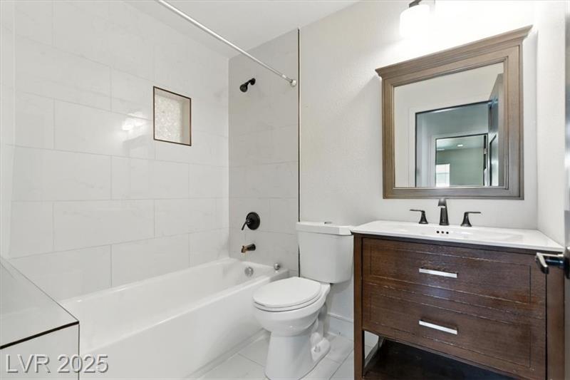 Las Vegas, Nevada, 89106, United States, 4 Bedrooms Bedrooms, ,3 BathroomsBathrooms,Residential,For Sale,1942763