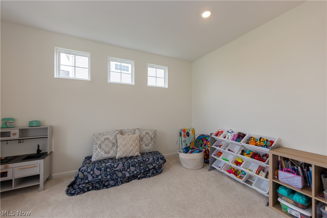 Aurora, Ohio, 44202, United States, 3 Bedrooms Bedrooms, ,3 BathroomsBathrooms,Residential,For Sale,2030773