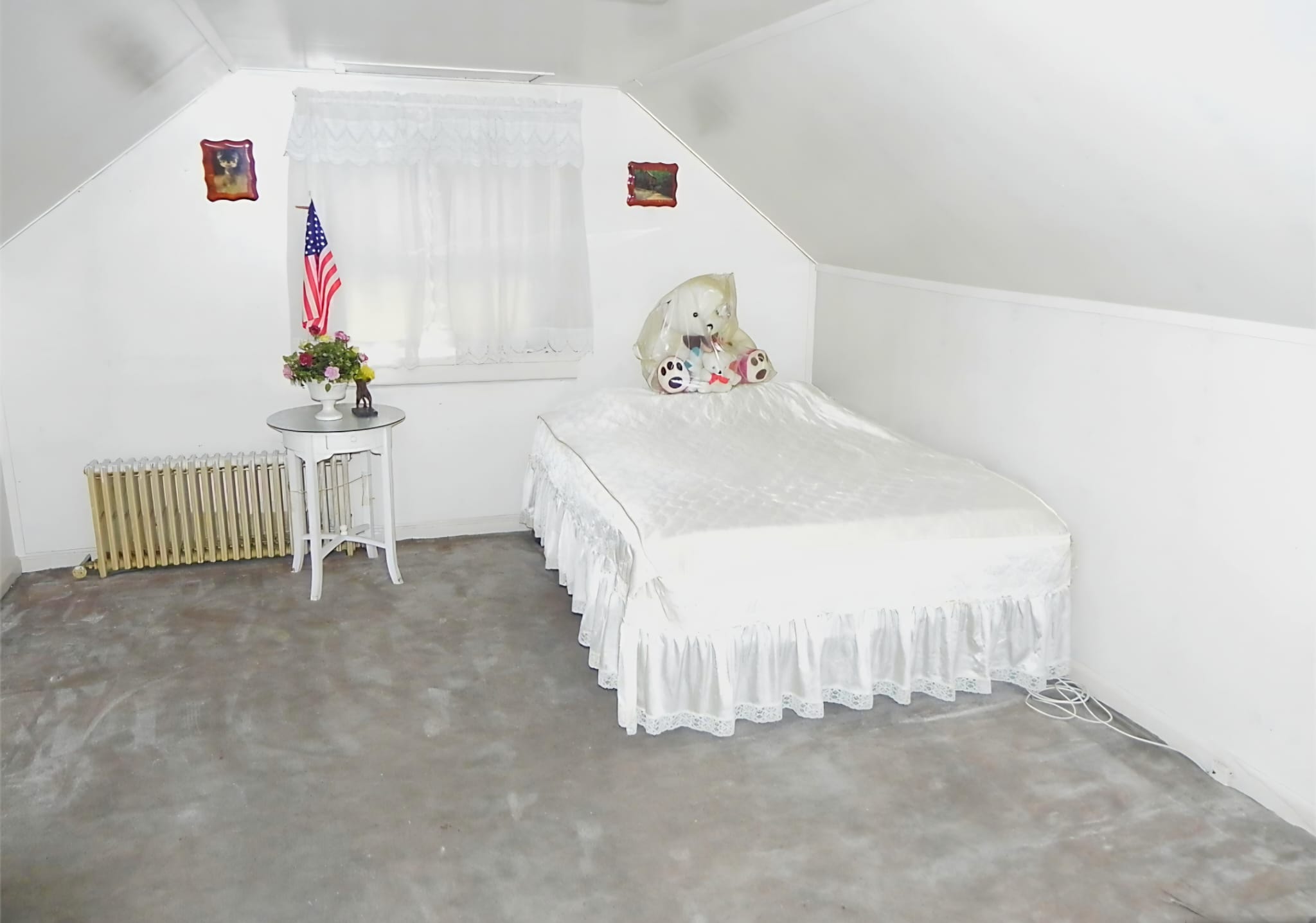 Little Ferry, New Jersey, 07643, United States, 4 Bedrooms Bedrooms, ,2 BathroomsBathrooms,Residential,For Sale,1975416