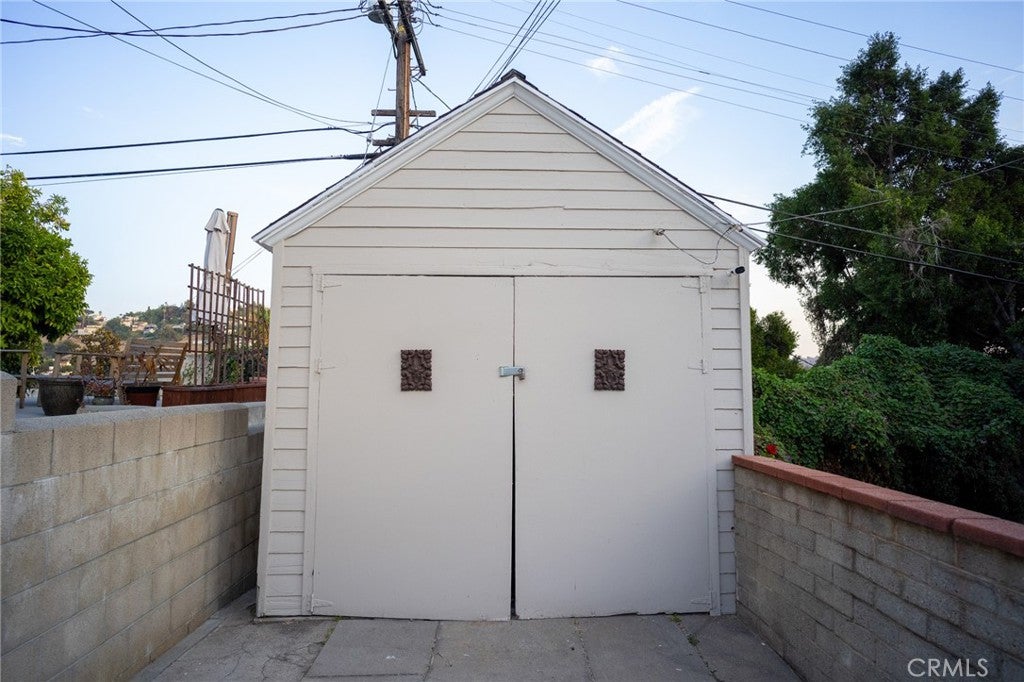Los Angeles, California, 90065, United States, 3 Bedrooms Bedrooms, ,1 BathroomBathrooms,Residential,For Sale,1927819