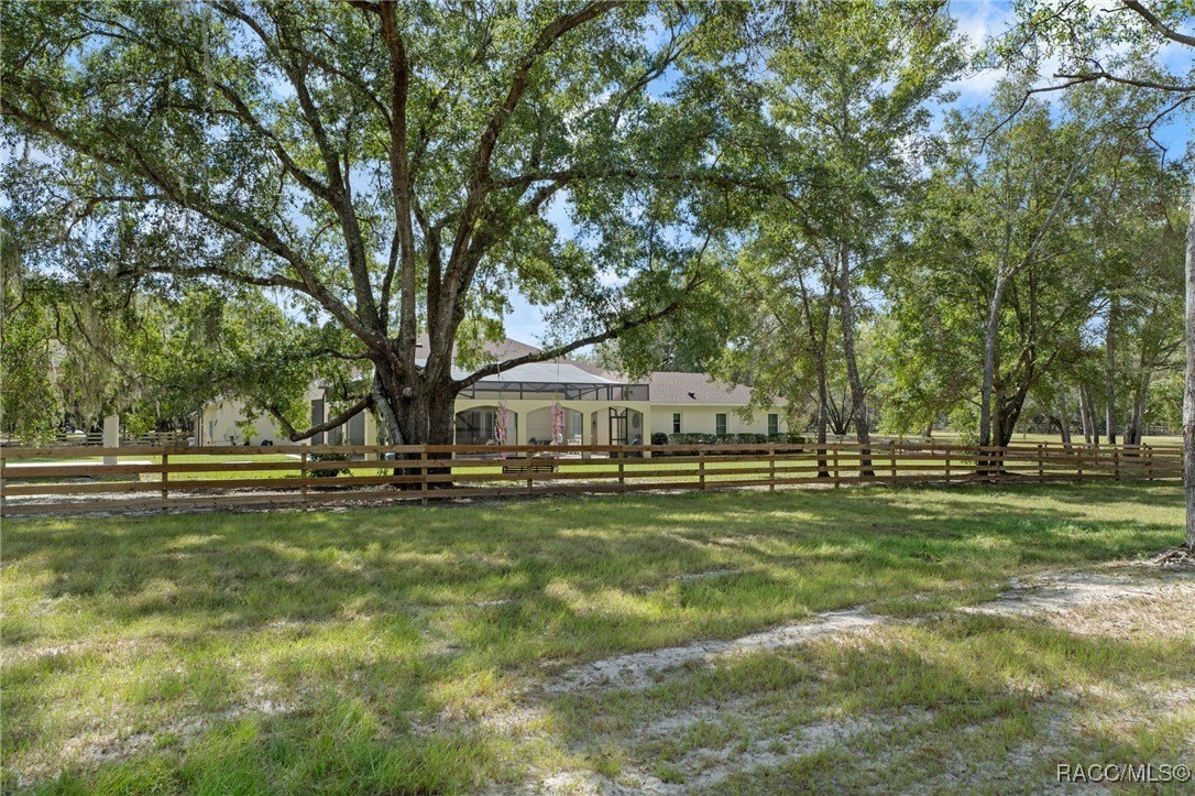 Crystal River, Florida, 34428, United States, 4 Bedrooms Bedrooms, ,4 BathroomsBathrooms,Residential,For Sale,1983688