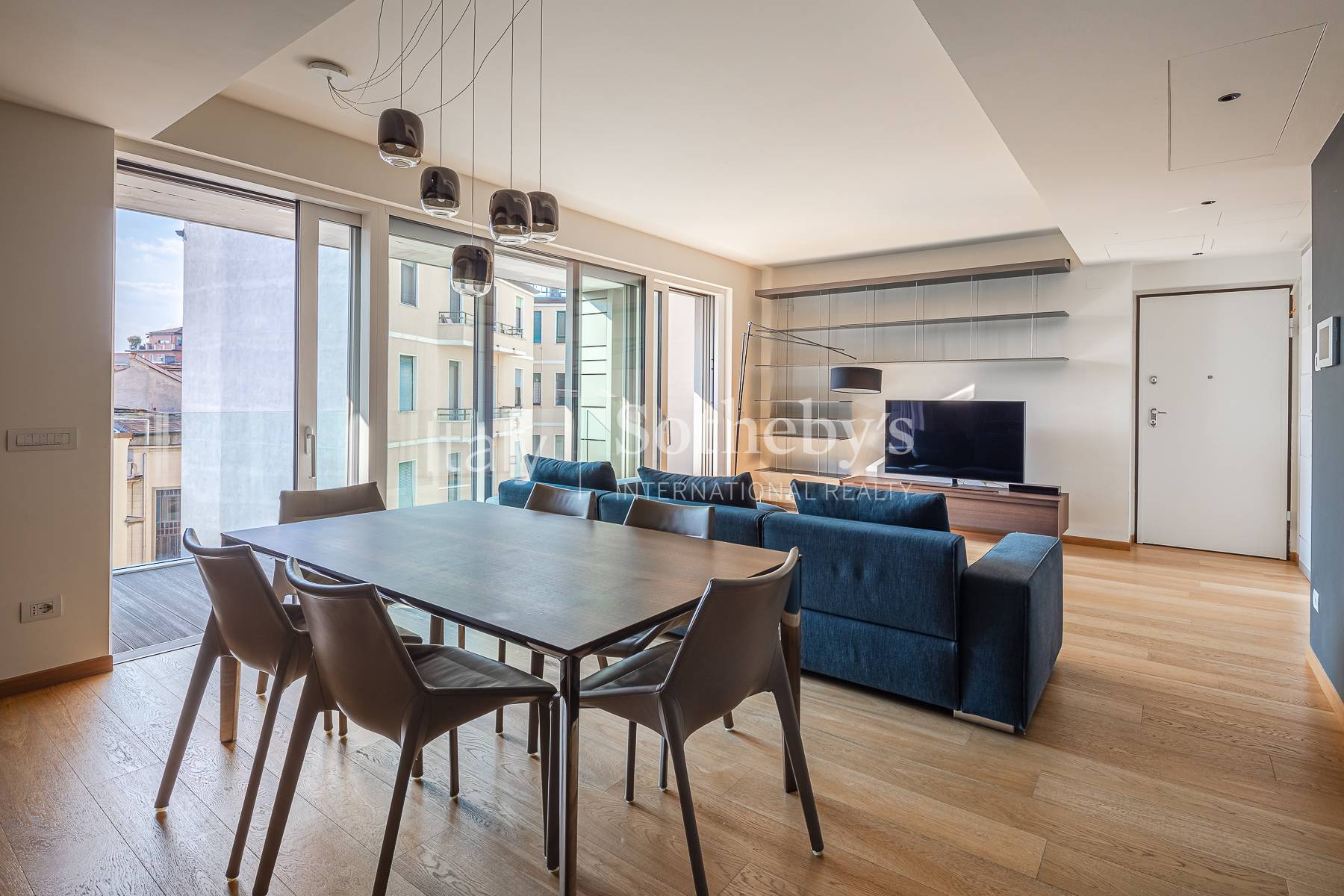 Prestigious penthouse in a period-style building - 物件實景