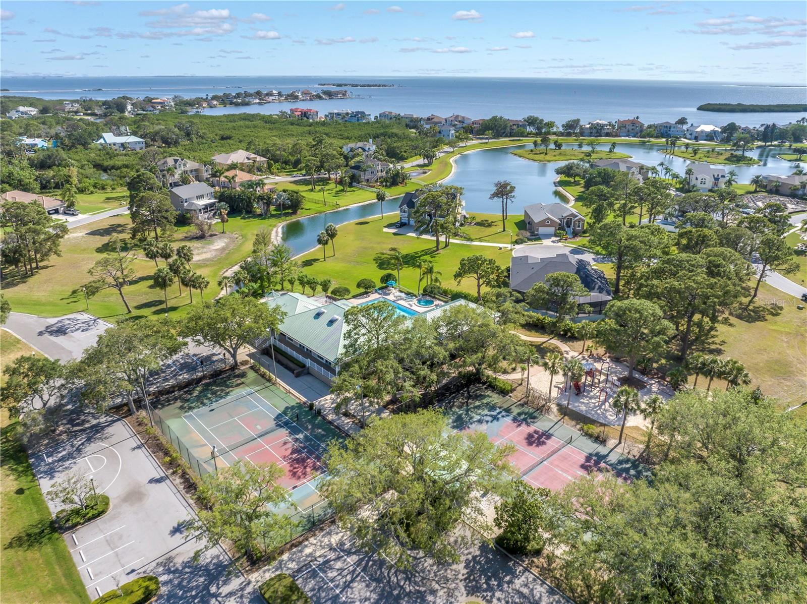 Tarpon Springs, Florida, 34689, United States, 4 Bedrooms Bedrooms, ,4 BathroomsBathrooms,Residential,For Sale,1975840