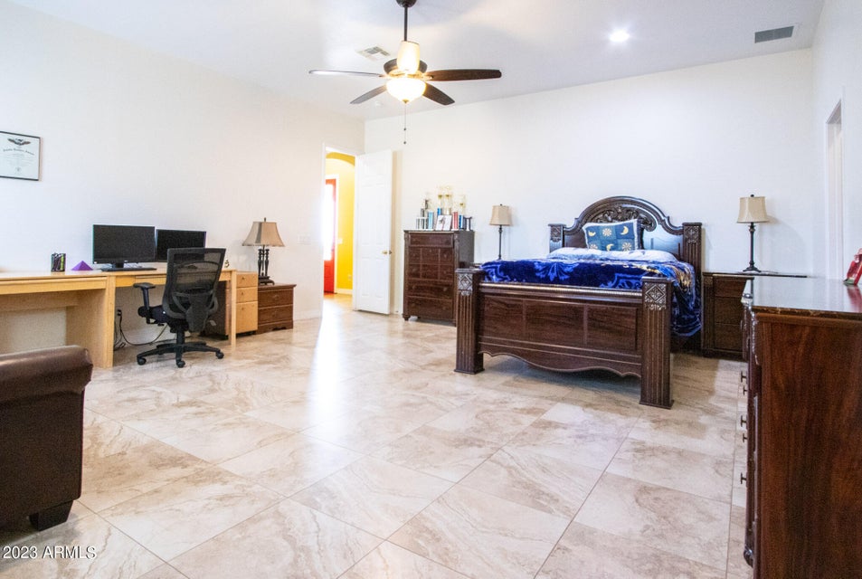 Witmann, Arizona, 85361, United States, 6 Bedrooms Bedrooms, ,3 BathroomsBathrooms,Residential,For Sale,1977429