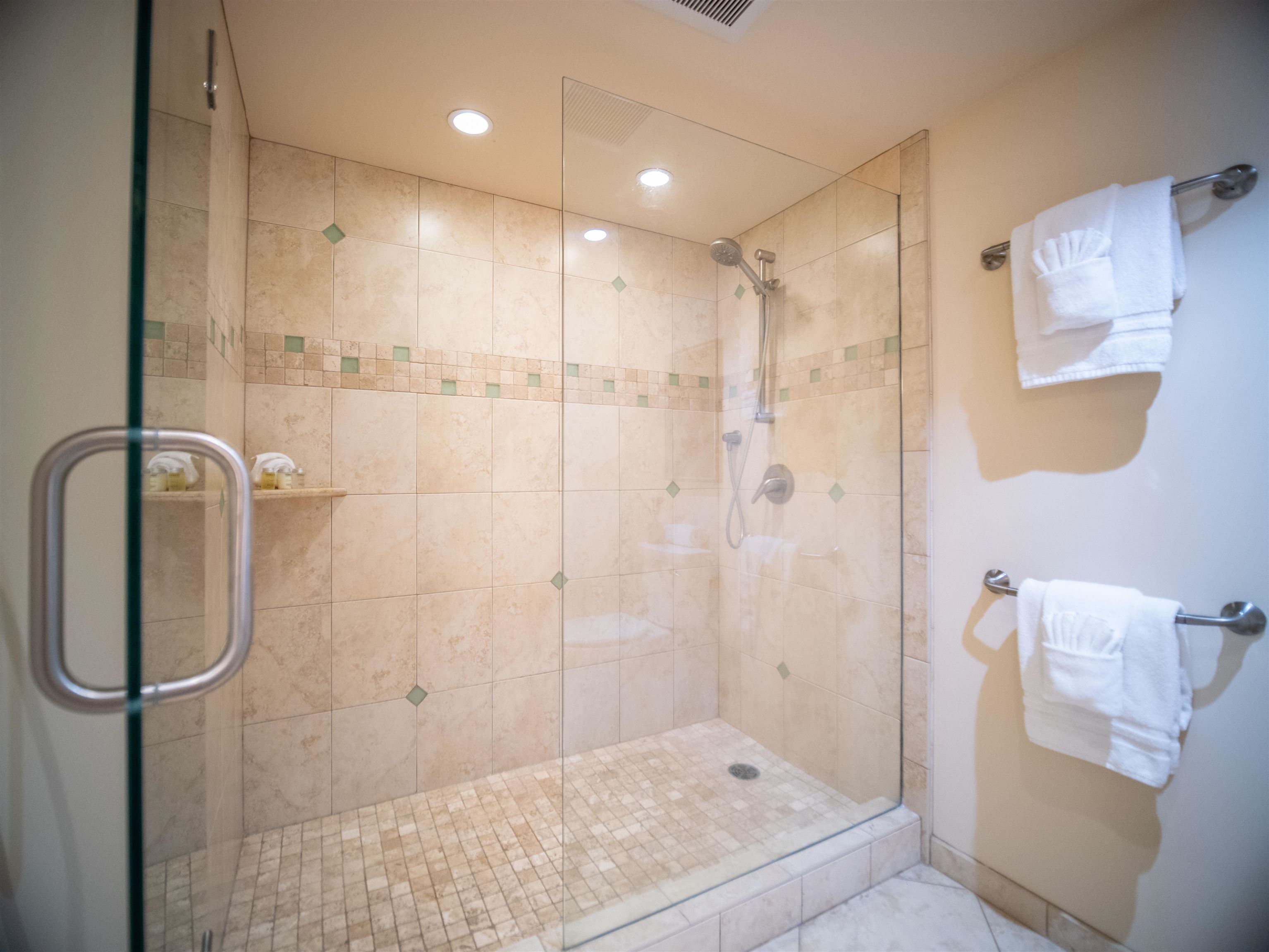 Kihei, Hawaii, 96753, United States, 2 Bedrooms Bedrooms, ,2 BathroomsBathrooms,Residential,For Sale,1989606