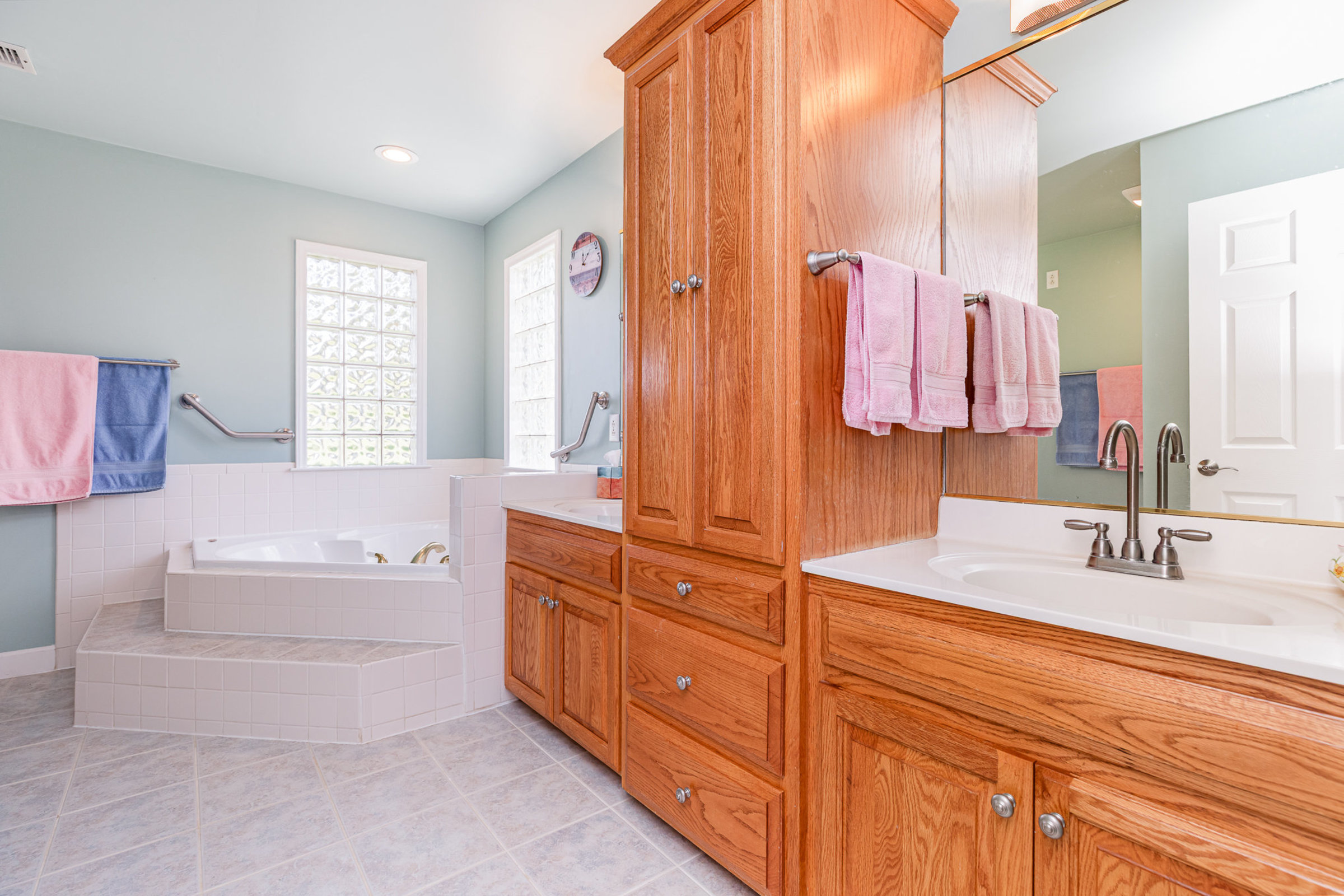 Troutman, North Carolina, 28166, United States, 2 Bedrooms Bedrooms, ,4 BathroomsBathrooms,Residential,For Sale,1900736