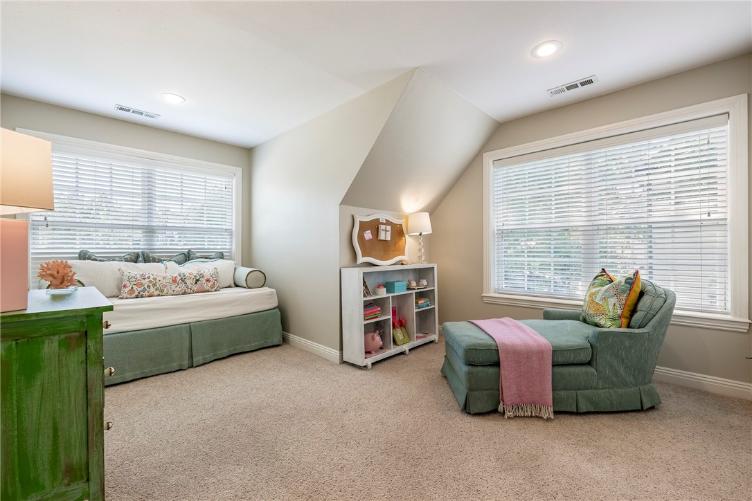 2370 E Meandering Way, Fayetteville, Arkansas, 72701, United States, 4 Bedrooms Bedrooms, ,5 BathroomsBathrooms,Residential,For Sale,2370 E Meandering Way,1618973
