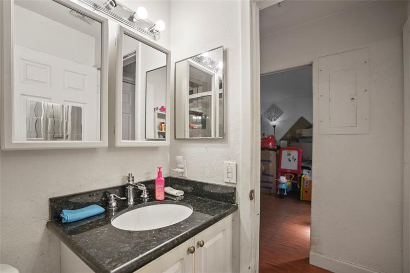 Hialeah, Florida, 33018, United States, 3 Bedrooms Bedrooms, ,2 BathroomsBathrooms,Residential,For Sale,1897318