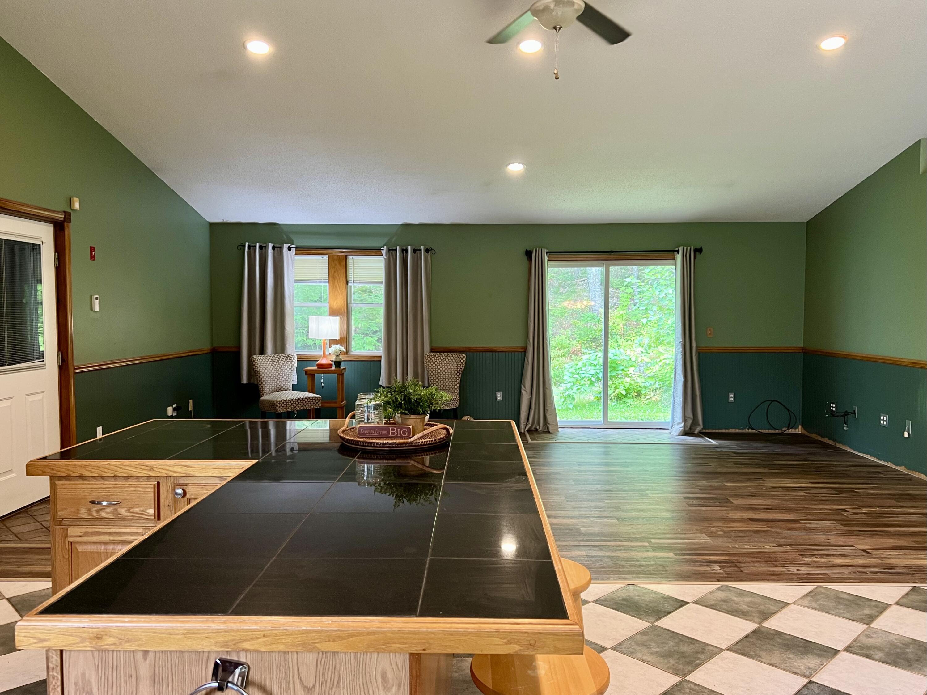 Hope, Maine, 04847, United States, 3 Bedrooms Bedrooms, ,3 BathroomsBathrooms,Residential,For Sale,1938811