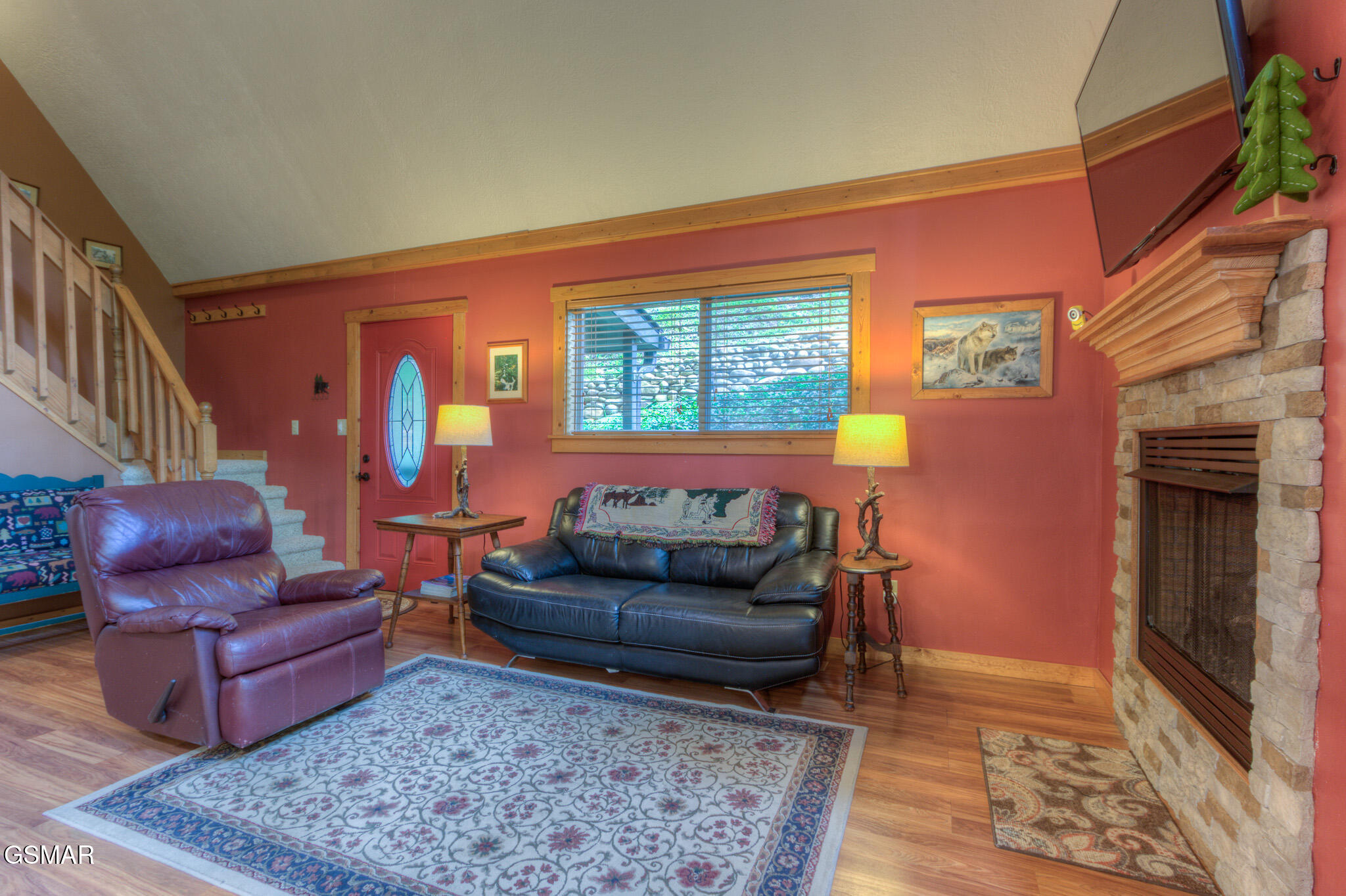 Gatlinburg, Tennessee, 37738, United States, 3 Bedrooms Bedrooms, ,4 BathroomsBathrooms,Residential,For Sale,1979752