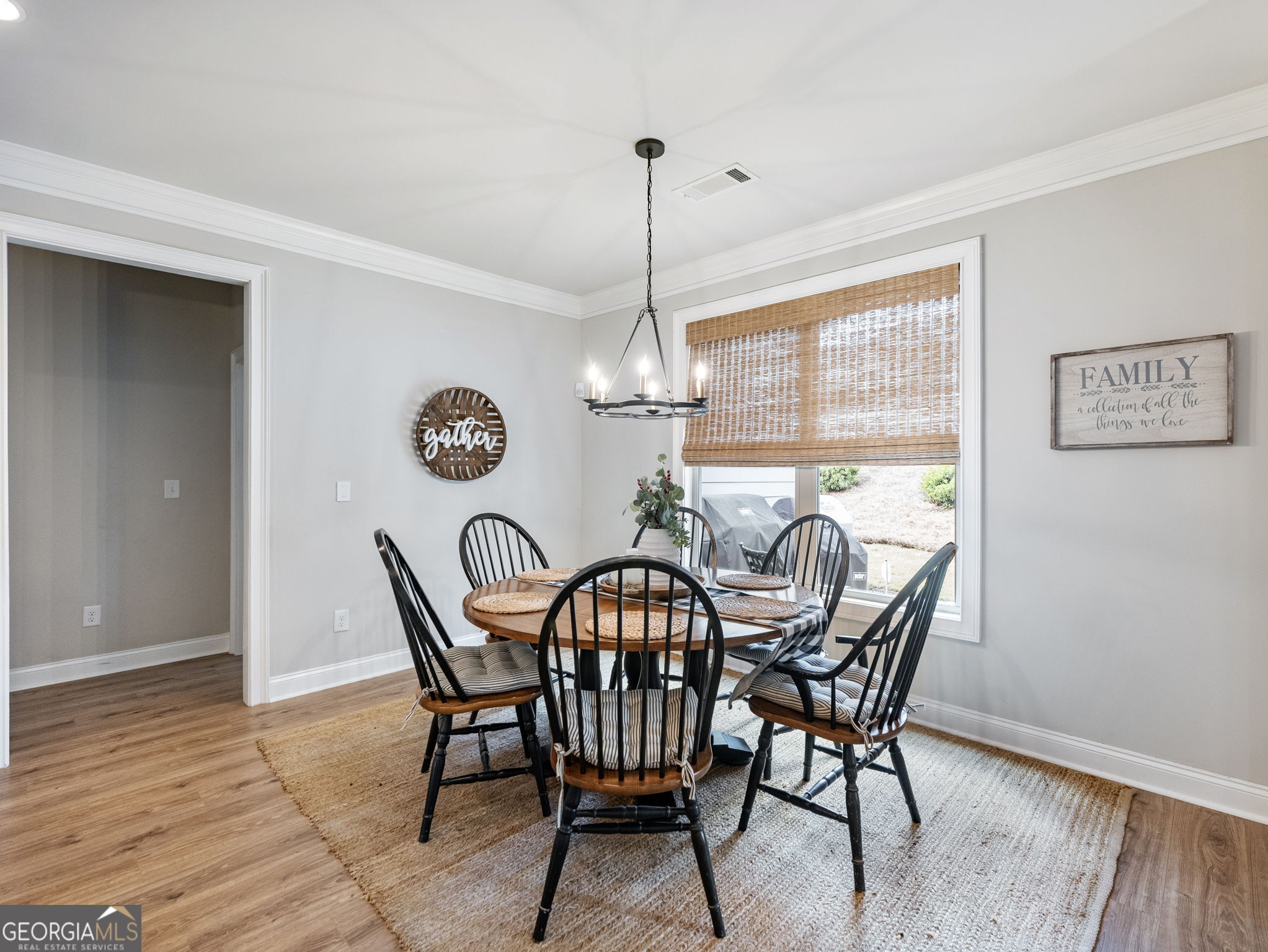 Hoschton, Georgia, 30548, United States, 5 Bedrooms Bedrooms, ,3 BathroomsBathrooms,Residential,For Sale,1986295