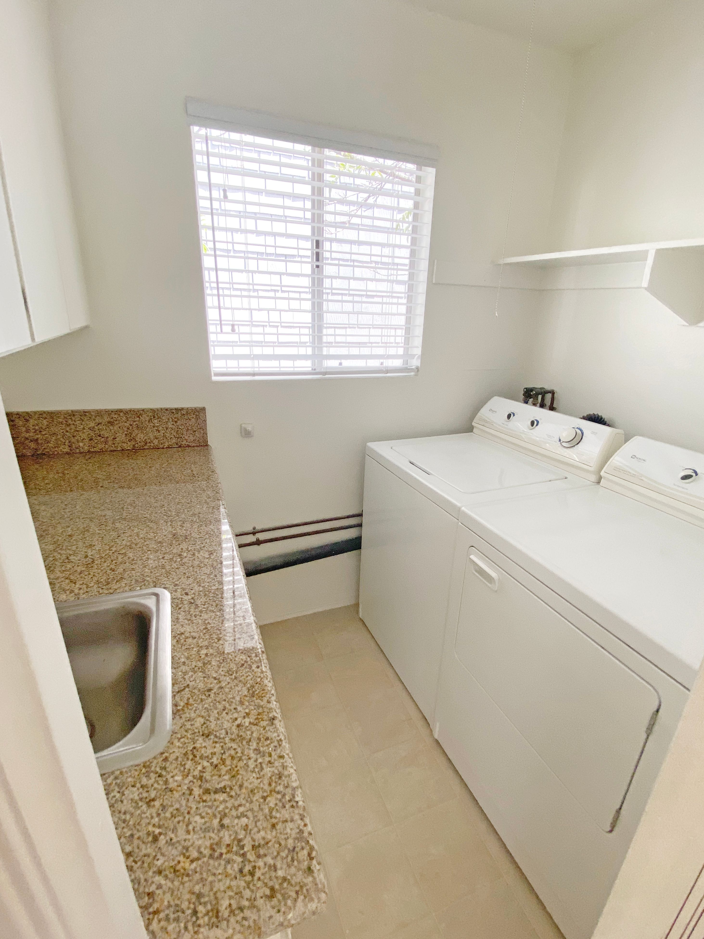  637 Manhattan Beach Boulevard, Manhattan Beach, CA 90266 - 物件實景