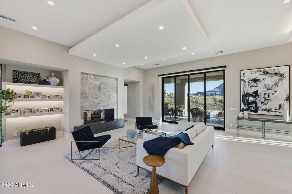 Scottsdale, Arizona, 85255, United States, 3 Bedrooms Bedrooms, ,Residential,For Sale,2009279