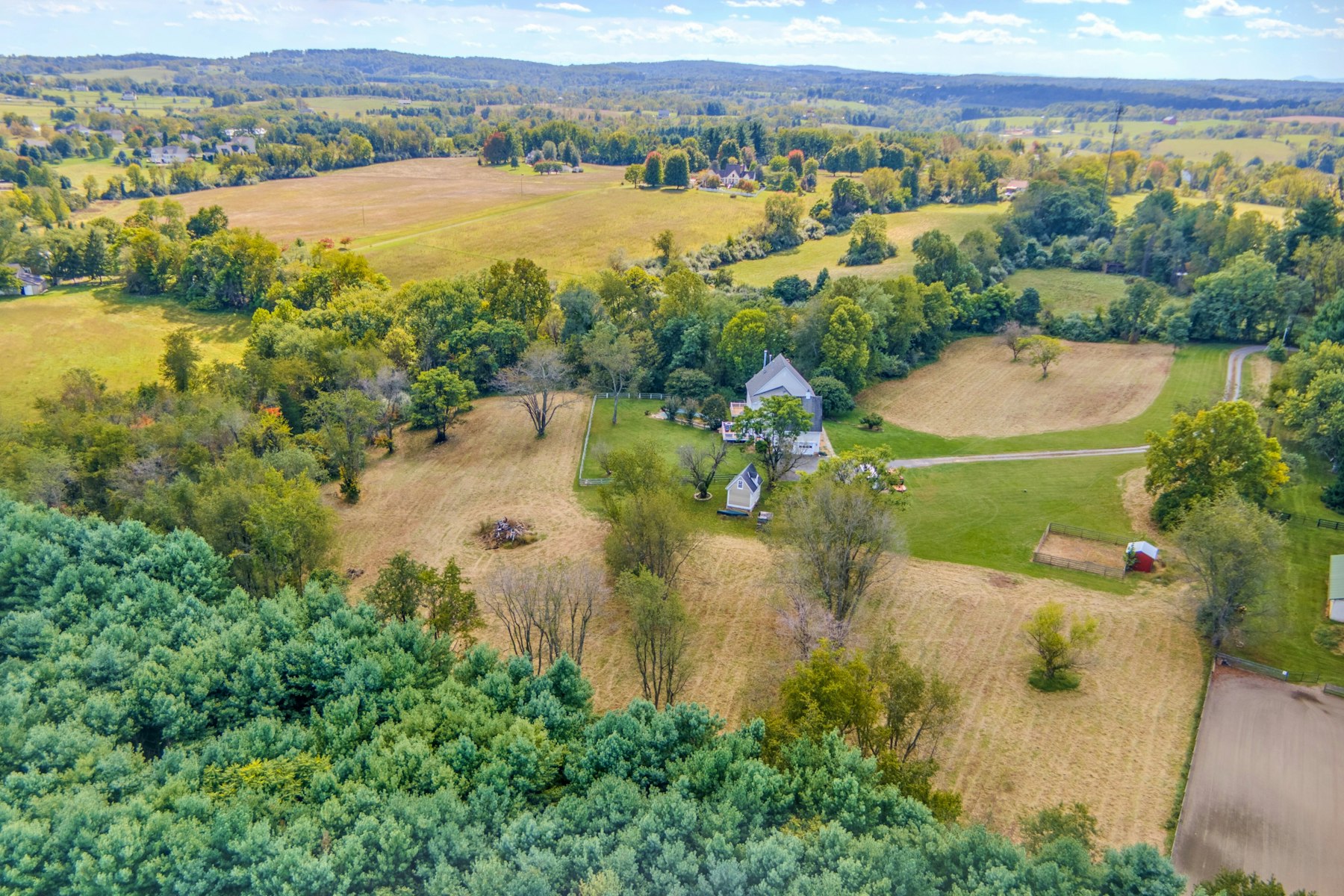  15018 Clover Hill Road, Waterford, VA 20197 - 物件實景