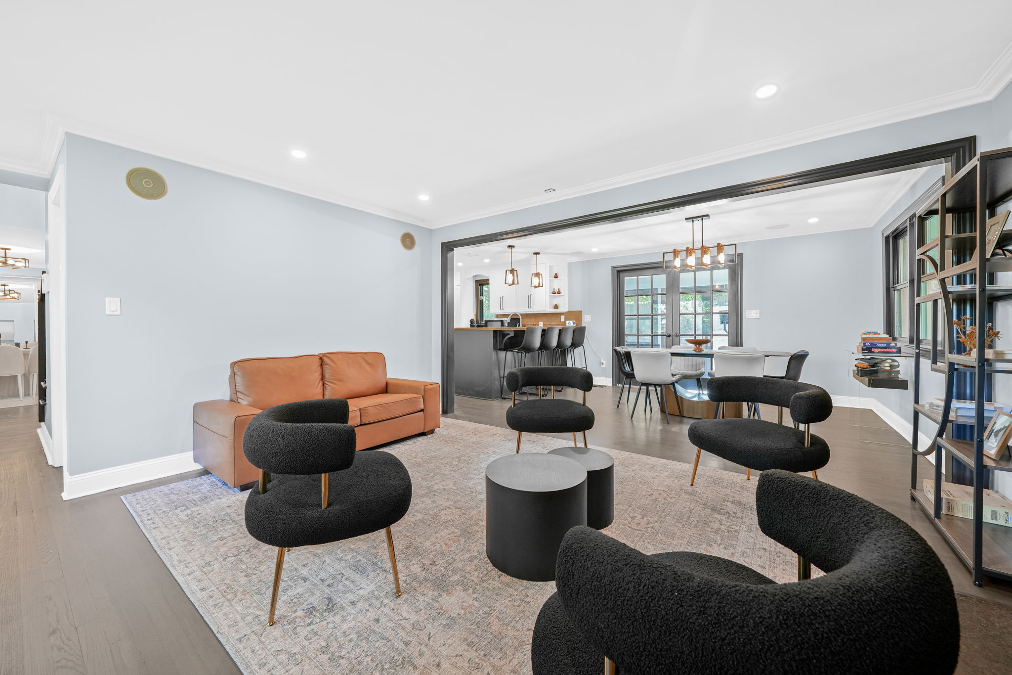 Caldwell Borough, New Jersey, 07006, United States, 3 Bedrooms Bedrooms, ,4 BathroomsBathrooms,Residential,For Sale,1982929