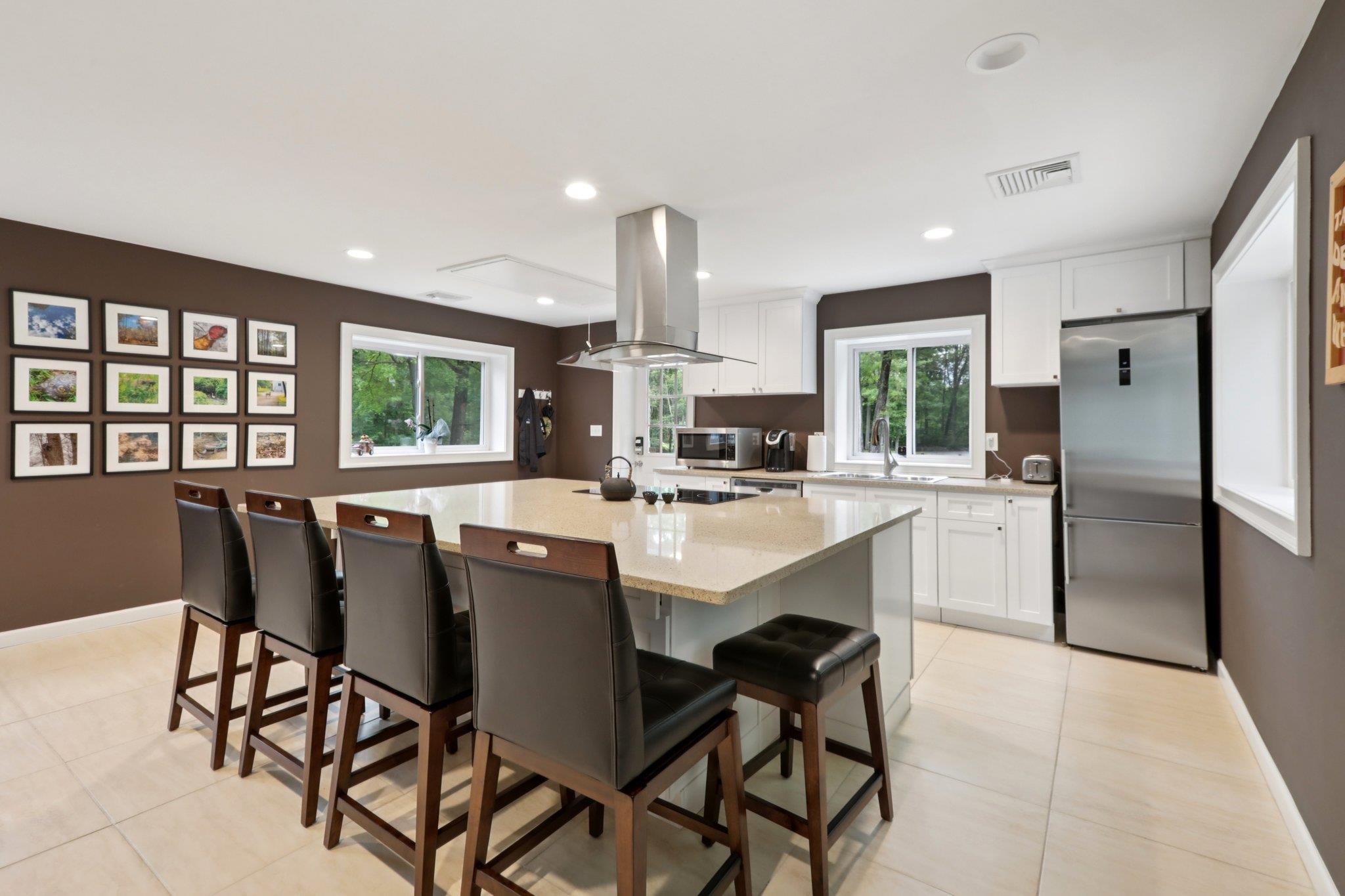 New City, New York, 10956, United States, 2 Bedrooms Bedrooms, ,3 BathroomsBathrooms,Residential,For Sale,1928184