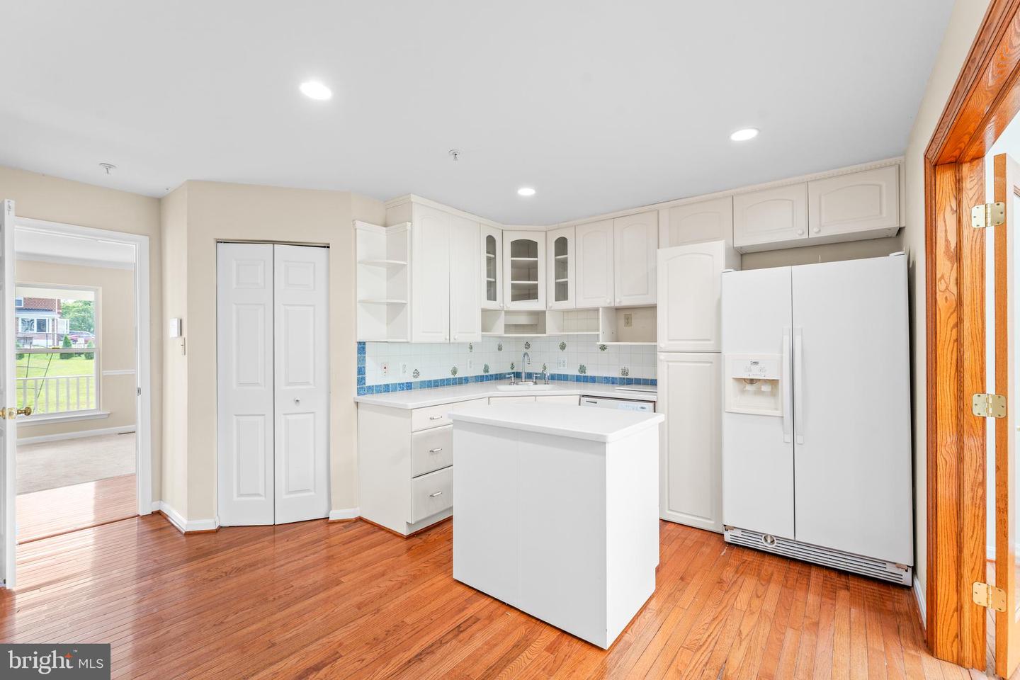 Clinton, Maryland, 20735, United States, 5 Bedrooms Bedrooms, ,5 BathroomsBathrooms,Residential,For Sale,1907711