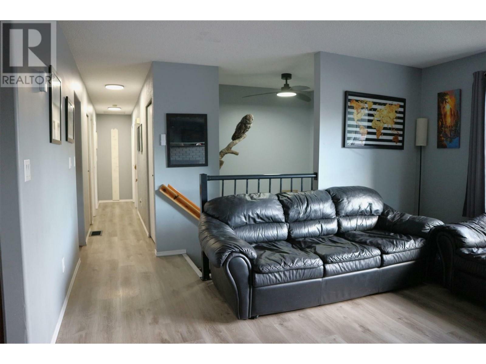 SICAMOUS, British Columbia, V0E 2V1, CA, 5 Bedrooms Bedrooms, ,2 BathroomsBathrooms,Residential,For Sale,1838674