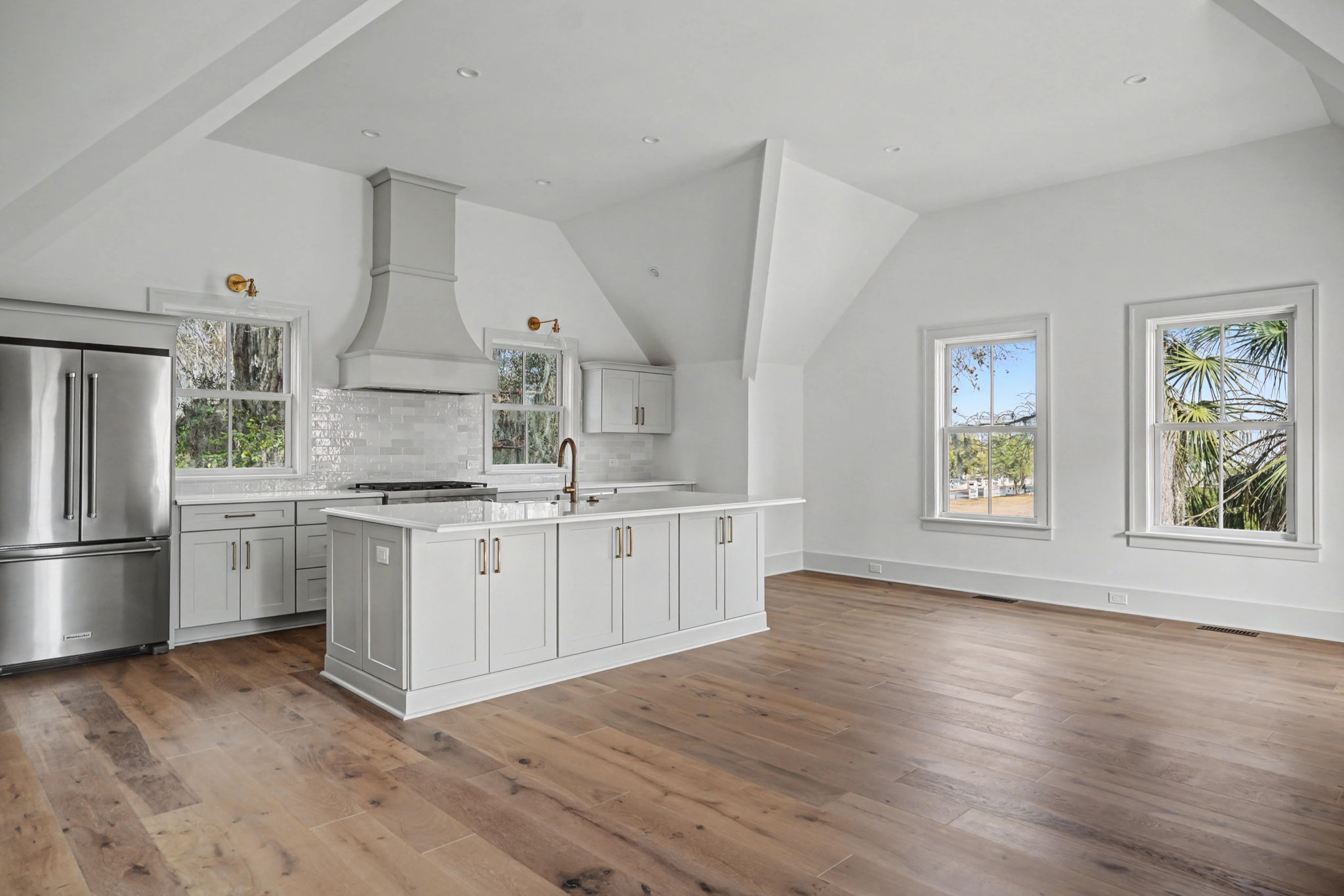  Elegant New Construction in Coveted Gated Community - 物件實景