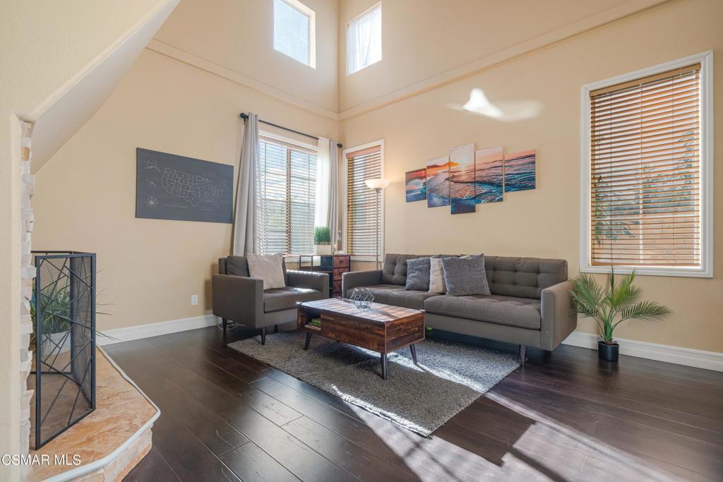 Simi Valley, California, 93065, United States, 4 Bedrooms Bedrooms, ,3 BathroomsBathrooms,Residential,For Sale,1994226