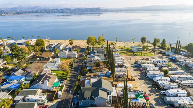 Lake Elsinore, California, 92530, United States, 4 Bedrooms Bedrooms, ,5 BathroomsBathrooms,Residential,For Sale,2008586