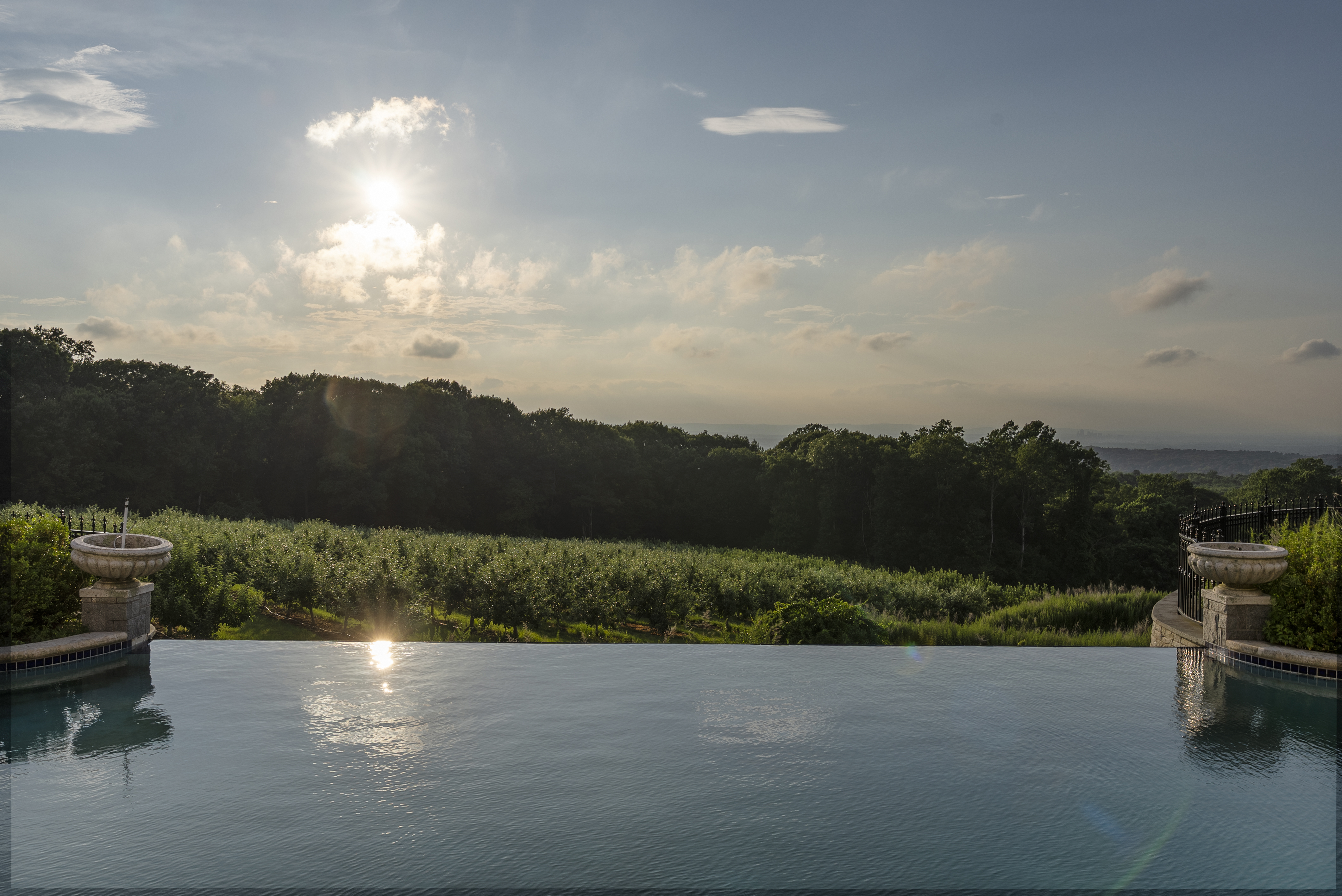  105 Crystal Ridge Road - 物件實景