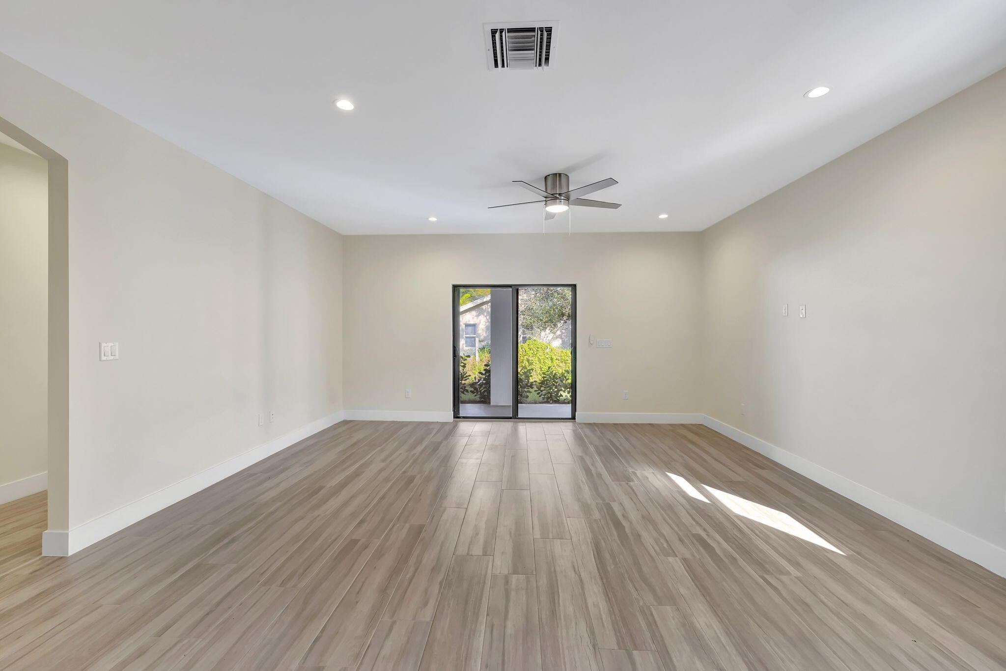 Delray Beach, Florida, 33444, United States, 3 Bedrooms Bedrooms, ,2 BathroomsBathrooms,Residential,For Sale,1690902
