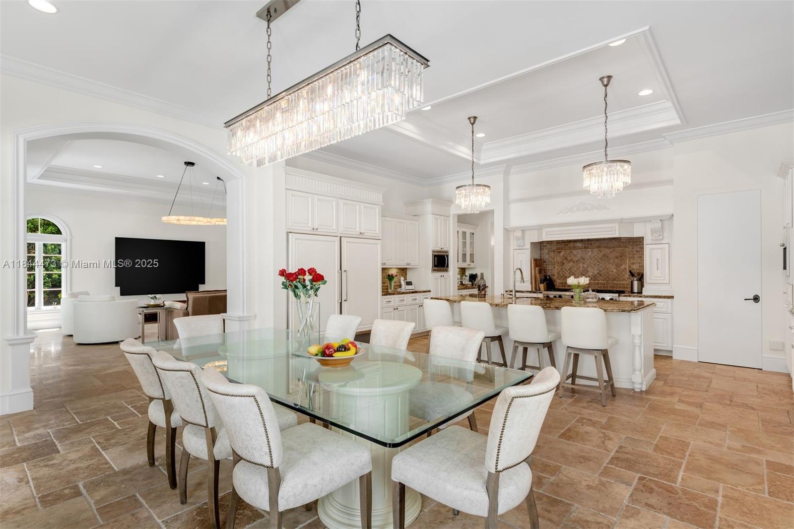 Miami, Florida, 33143, United States, 7 Bedrooms Bedrooms, ,10 BathroomsBathrooms,Residential,For Sale,1927451