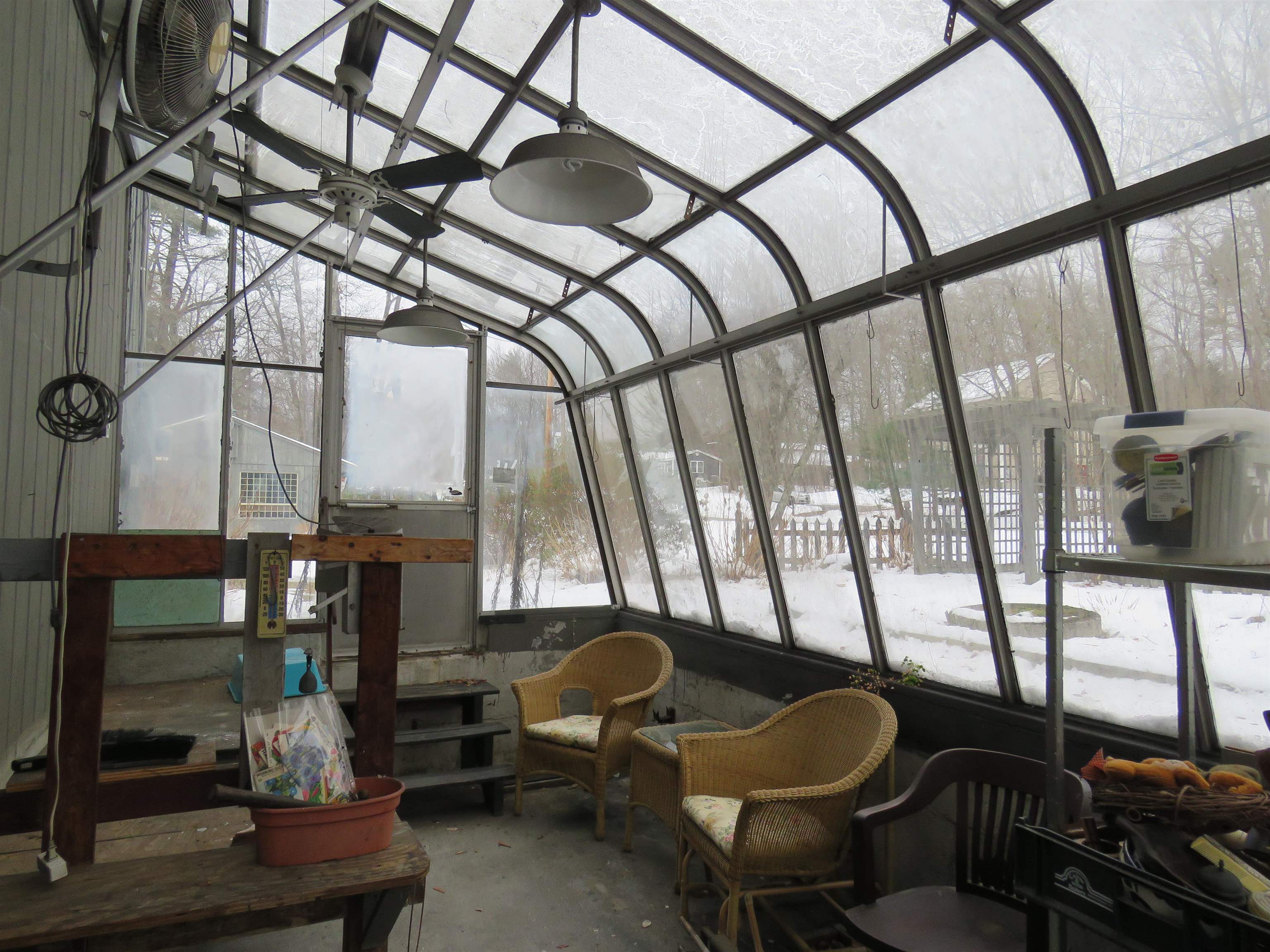 Derry, New Hampshire, 03038, United States, 3 Bedrooms Bedrooms, ,2 BathroomsBathrooms,Residential,For Sale,2005646