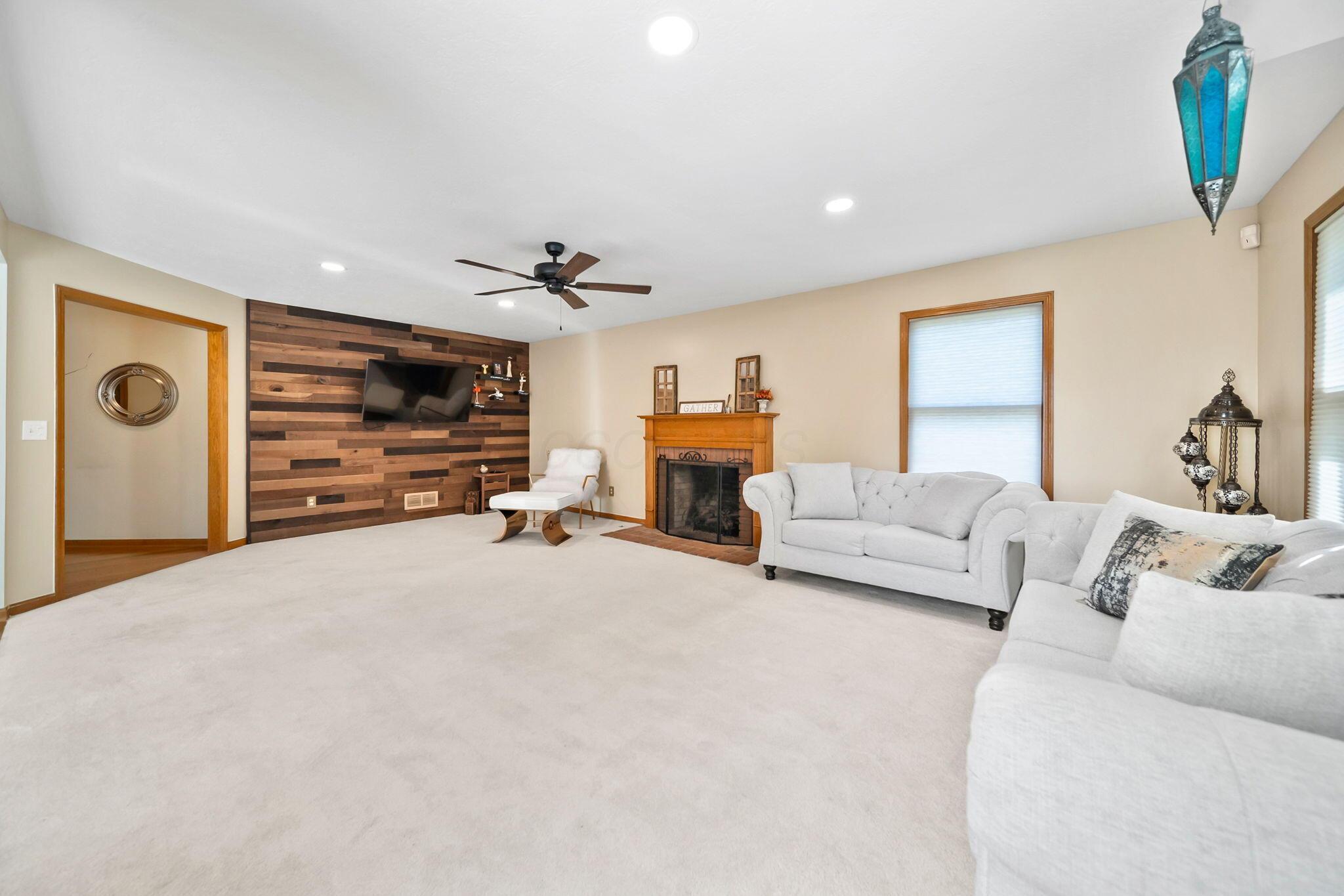Dublin, Ohio, 43017, United States, 4 Bedrooms Bedrooms, ,4 BathroomsBathrooms,Residential,For Sale,1883217