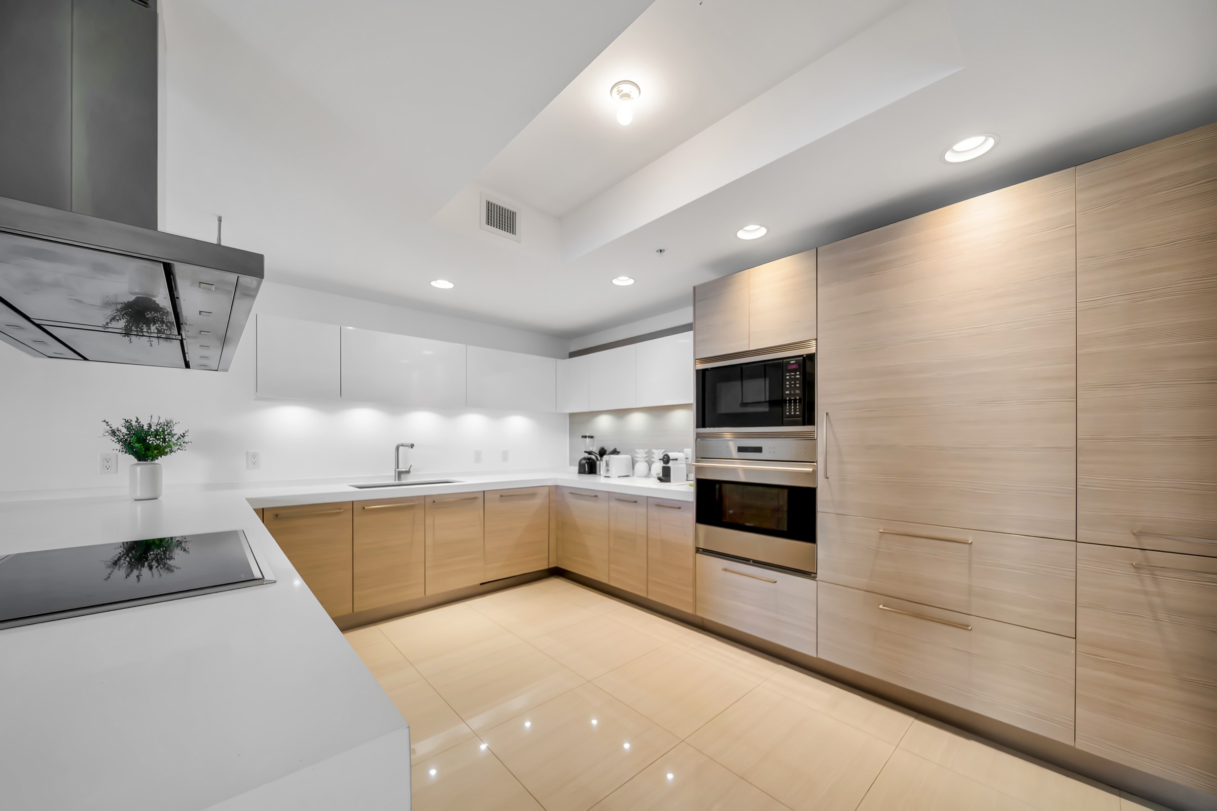  17301 Biscayne Blvd, North Miami Beach, FL, 33160 - 物件實景