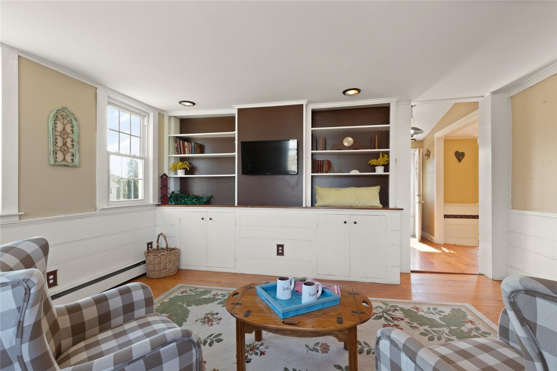Scituate, Rhode Island, 02857, United States, 3 Bedrooms Bedrooms, ,2 BathroomsBathrooms,Residential,For Sale,1920020