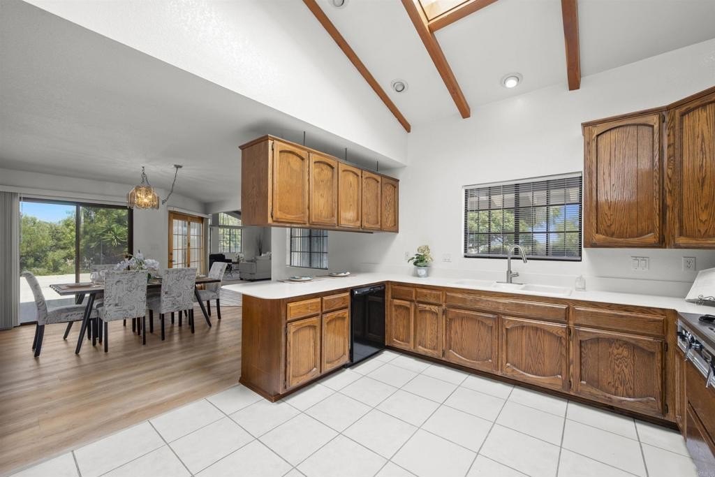National City, California, 91950, United States, 3 Bedrooms Bedrooms, ,2 BathroomsBathrooms,Residential,For Sale,1828333