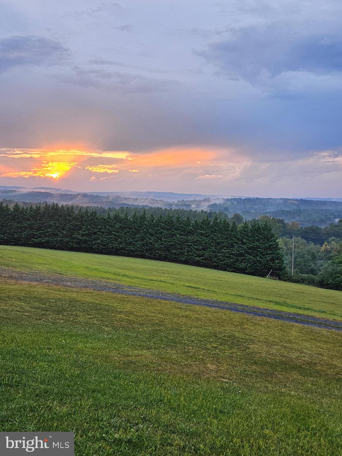 128 Whitlock Lane, Gore, Virginia, 22637, United States, 6 Bedrooms Bedrooms, ,5 BathroomsBathrooms,Residential,For Sale,128 Whitlock Lane,1338038