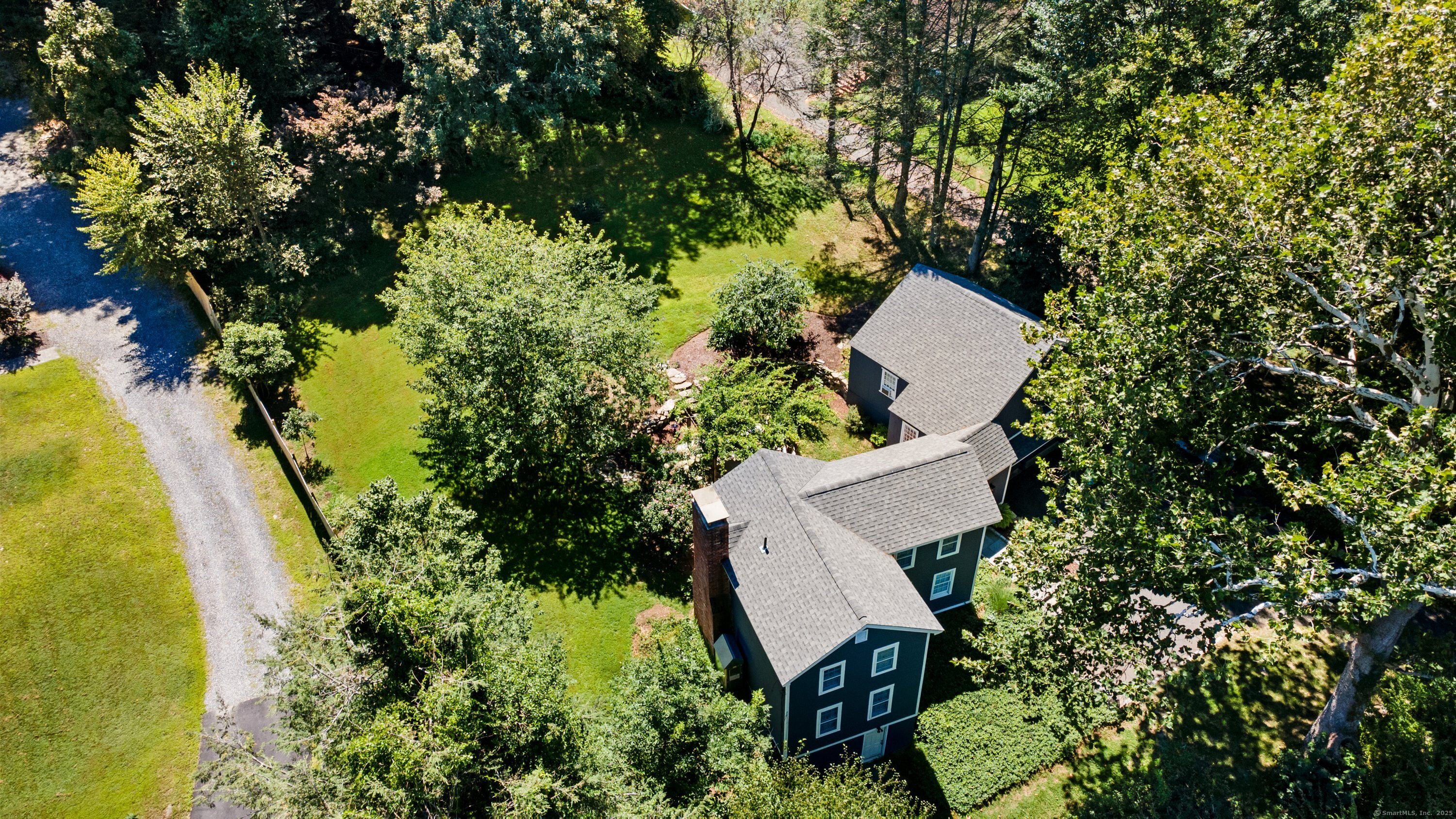 Newtown, Connecticut, 06482, United States, 3 Bedrooms Bedrooms, ,2 BathroomsBathrooms,Residential,For Sale,1828428