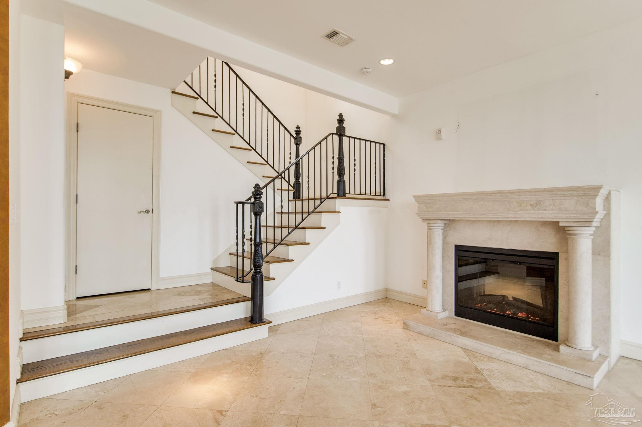 Pensacola, Florida, 32504, United States, 3 Bedrooms Bedrooms, ,4 BathroomsBathrooms,Residential,For Sale,1893551