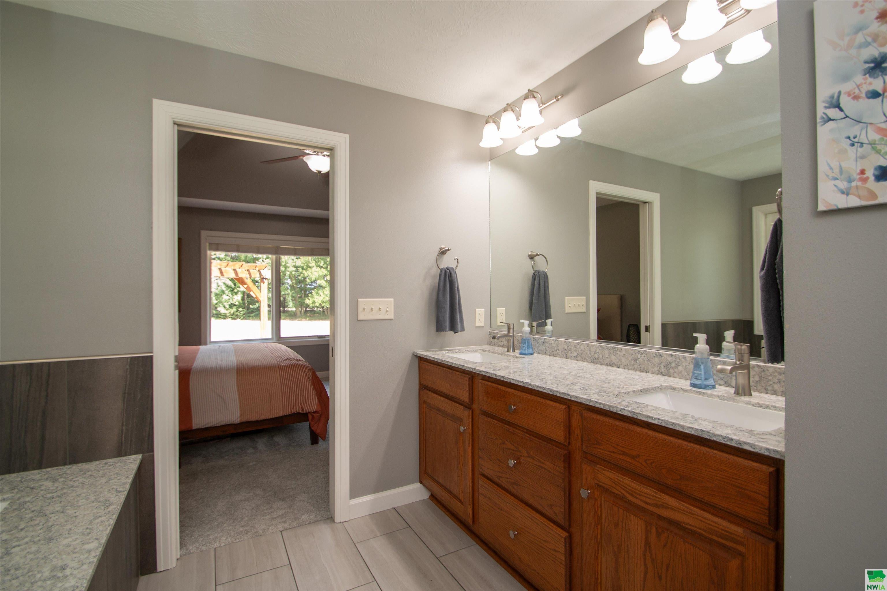 Dakota Dunes, South Dakota, 57049, United States, 4 Bedrooms Bedrooms, ,3 BathroomsBathrooms,Residential,For Sale,1937914