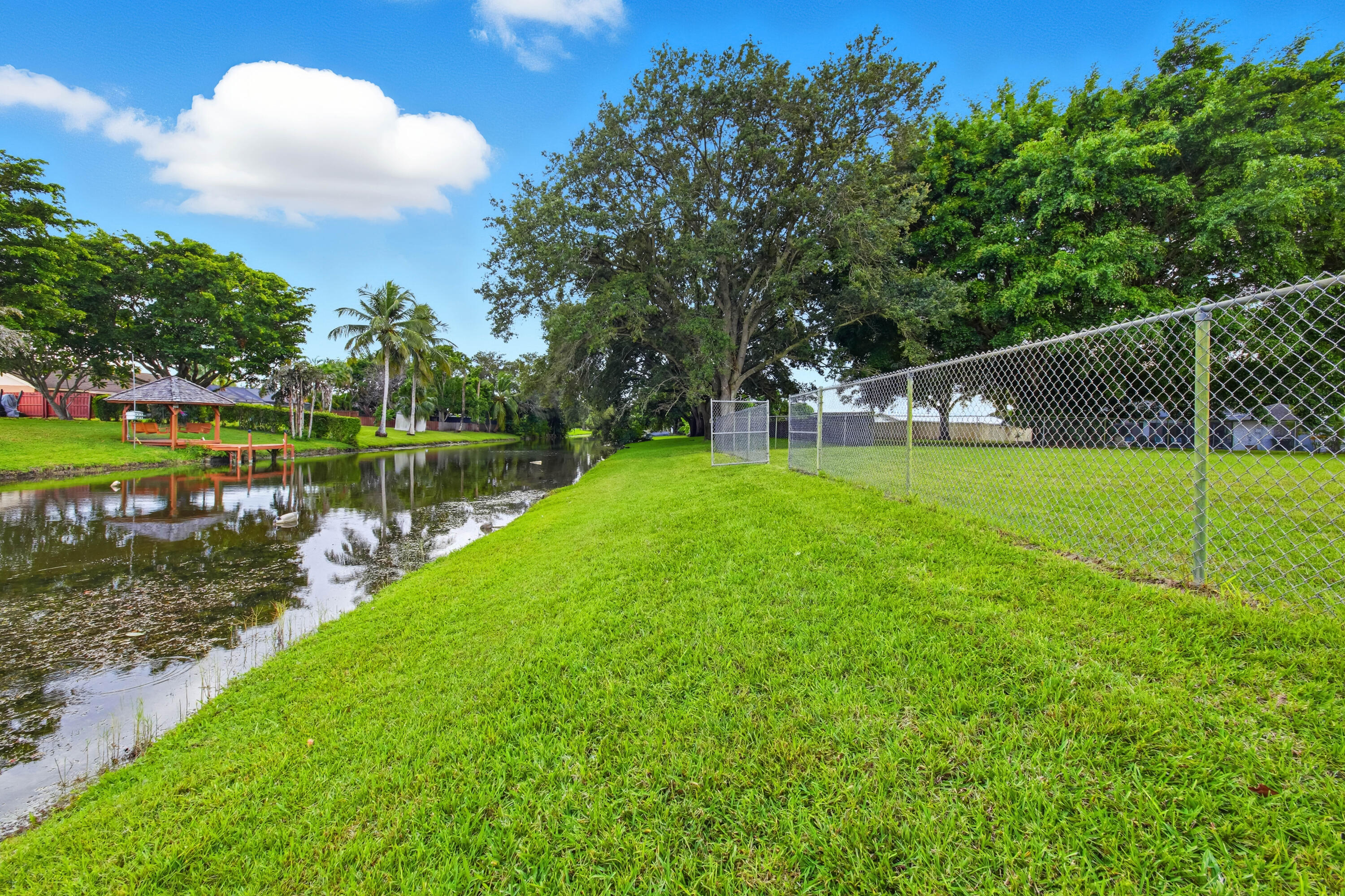 Royal Palm Beach, Florida, 33411, United States, 3 Bedrooms Bedrooms, ,3 BathroomsBathrooms,Residential,For Sale,1970121