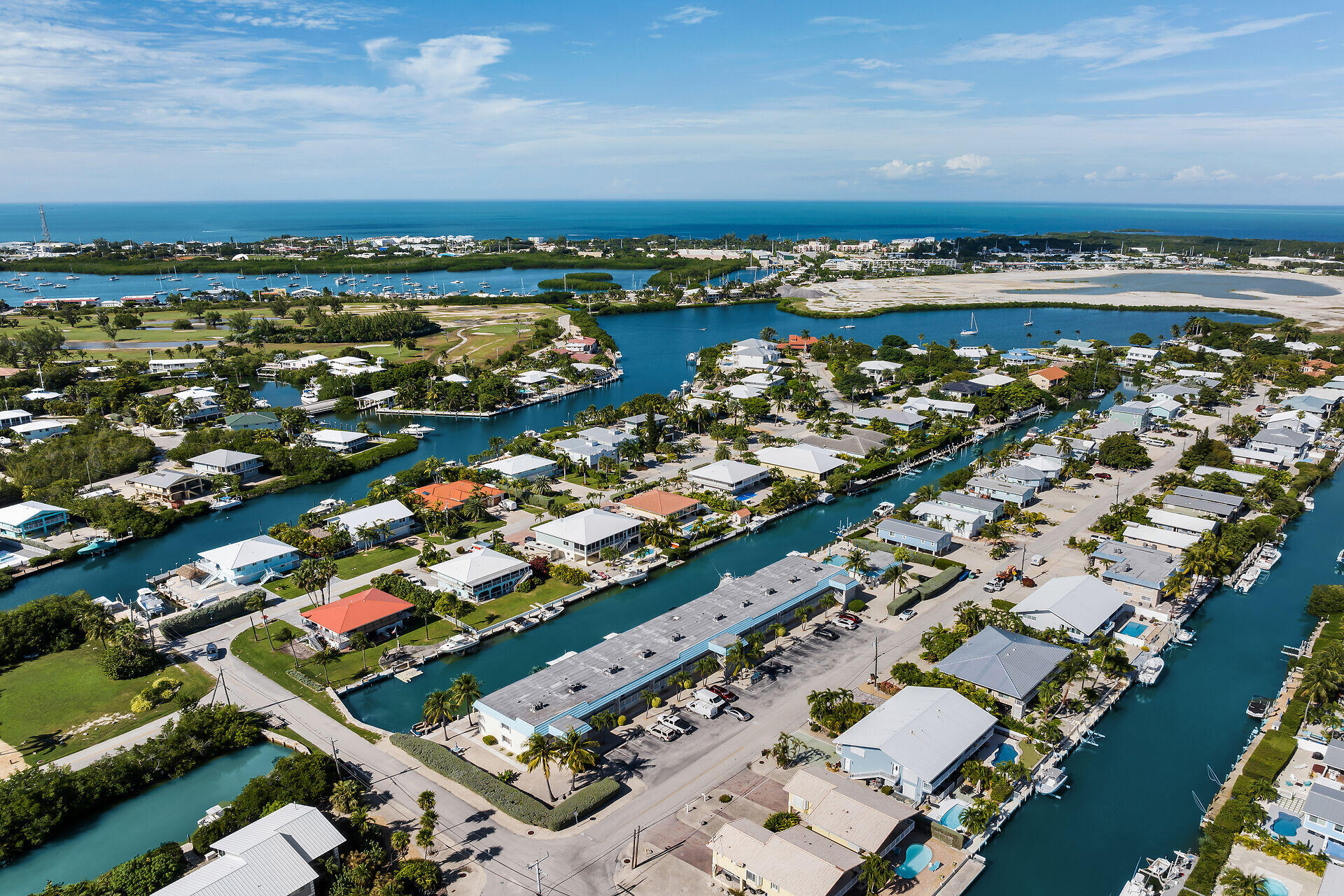 MARATHON, Florida, 33050, United States, 2 Bedrooms Bedrooms, ,2 BathroomsBathrooms,Residential,For Sale,1991254