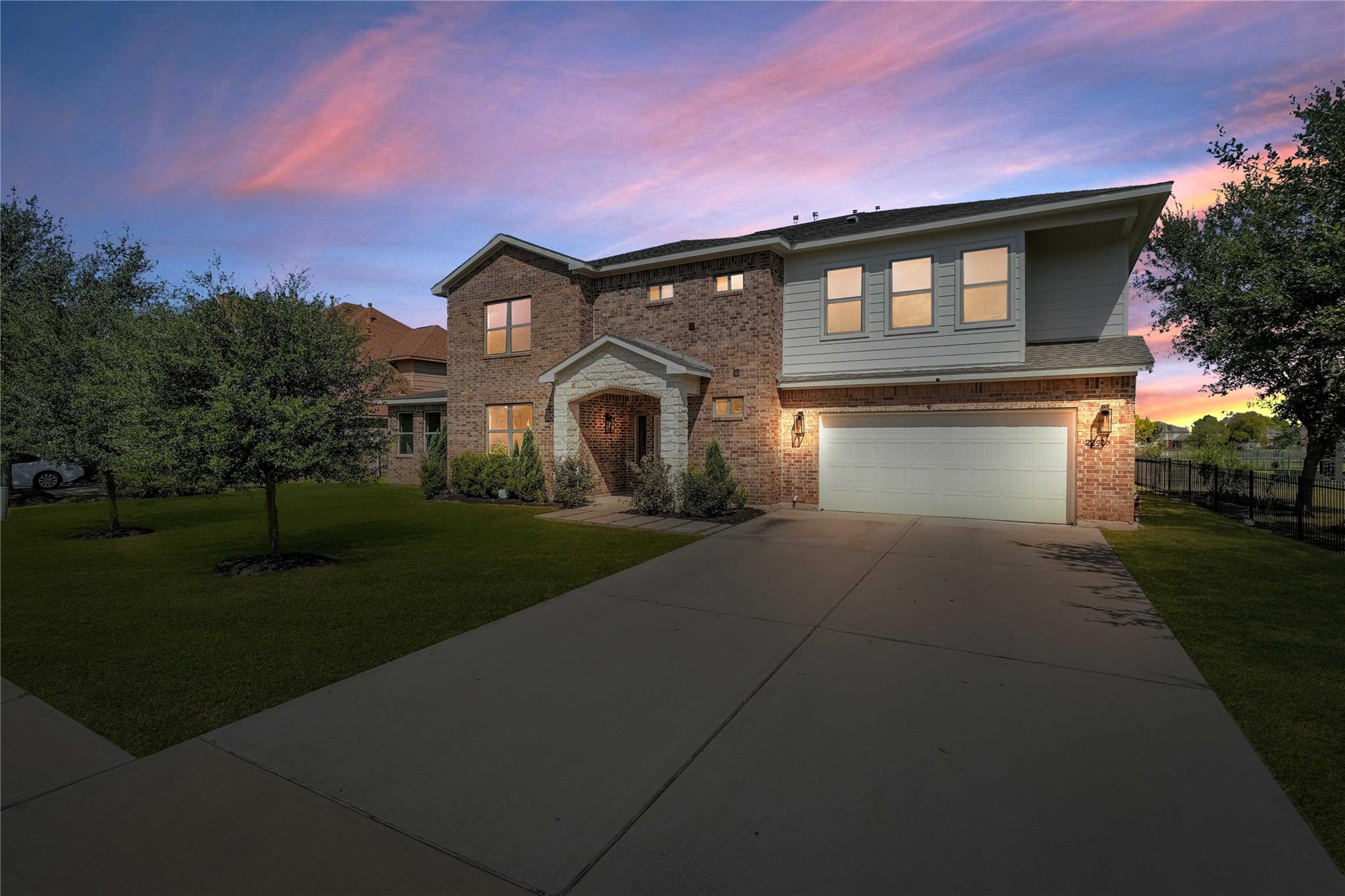 Richmond, Texas, 77407, United States, 5 Bedrooms Bedrooms, ,5 BathroomsBathrooms,Residential,For Sale,1975951