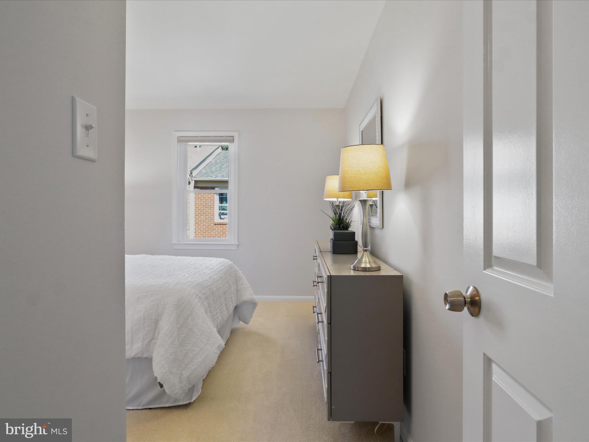 Arlington, Virginia, 22205, United States, 3 Bedrooms Bedrooms, ,3 BathroomsBathrooms,Residential,For Sale,1943915